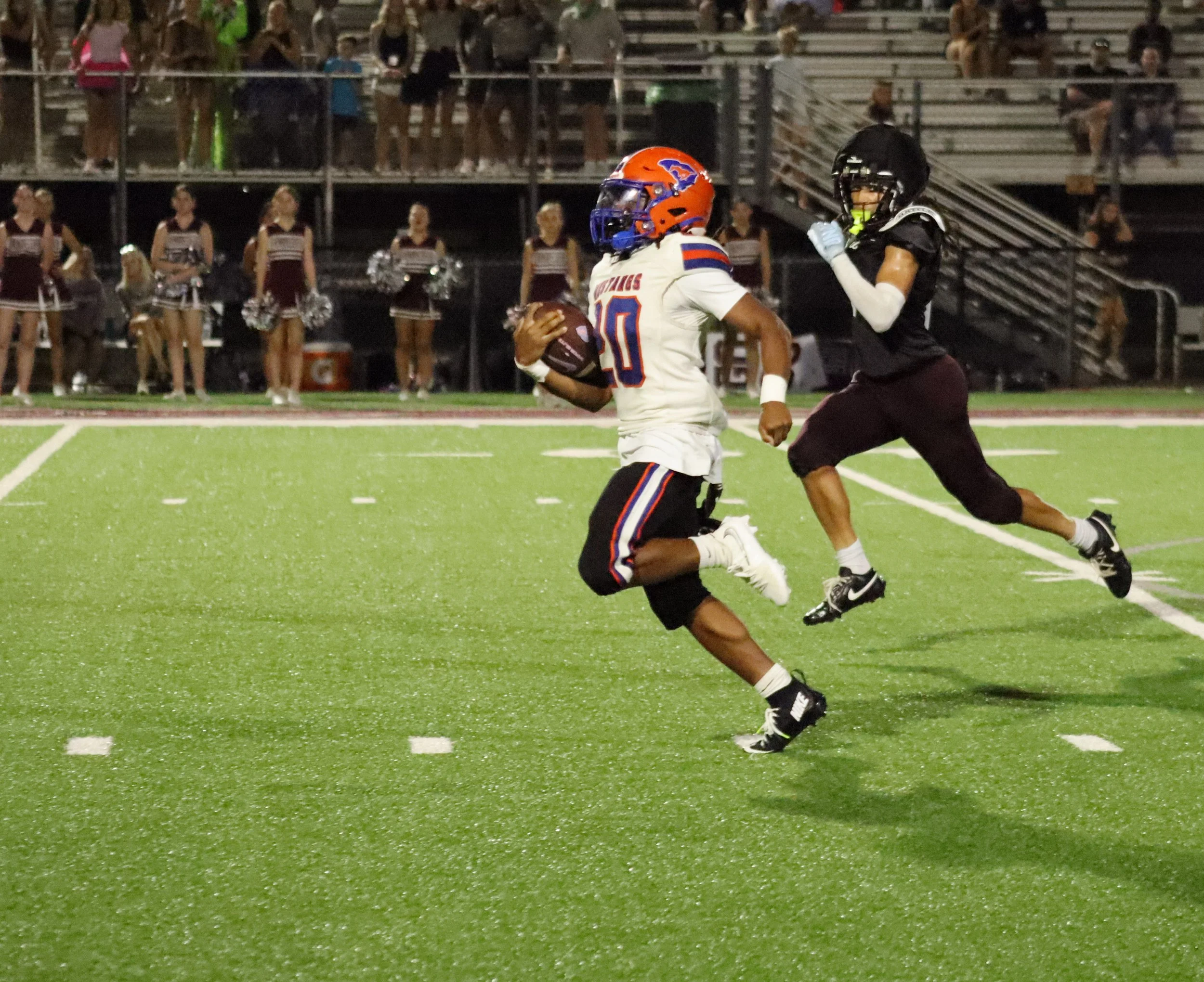 QB Geter leads Midland Valley to 42-7 victory over Lakeside