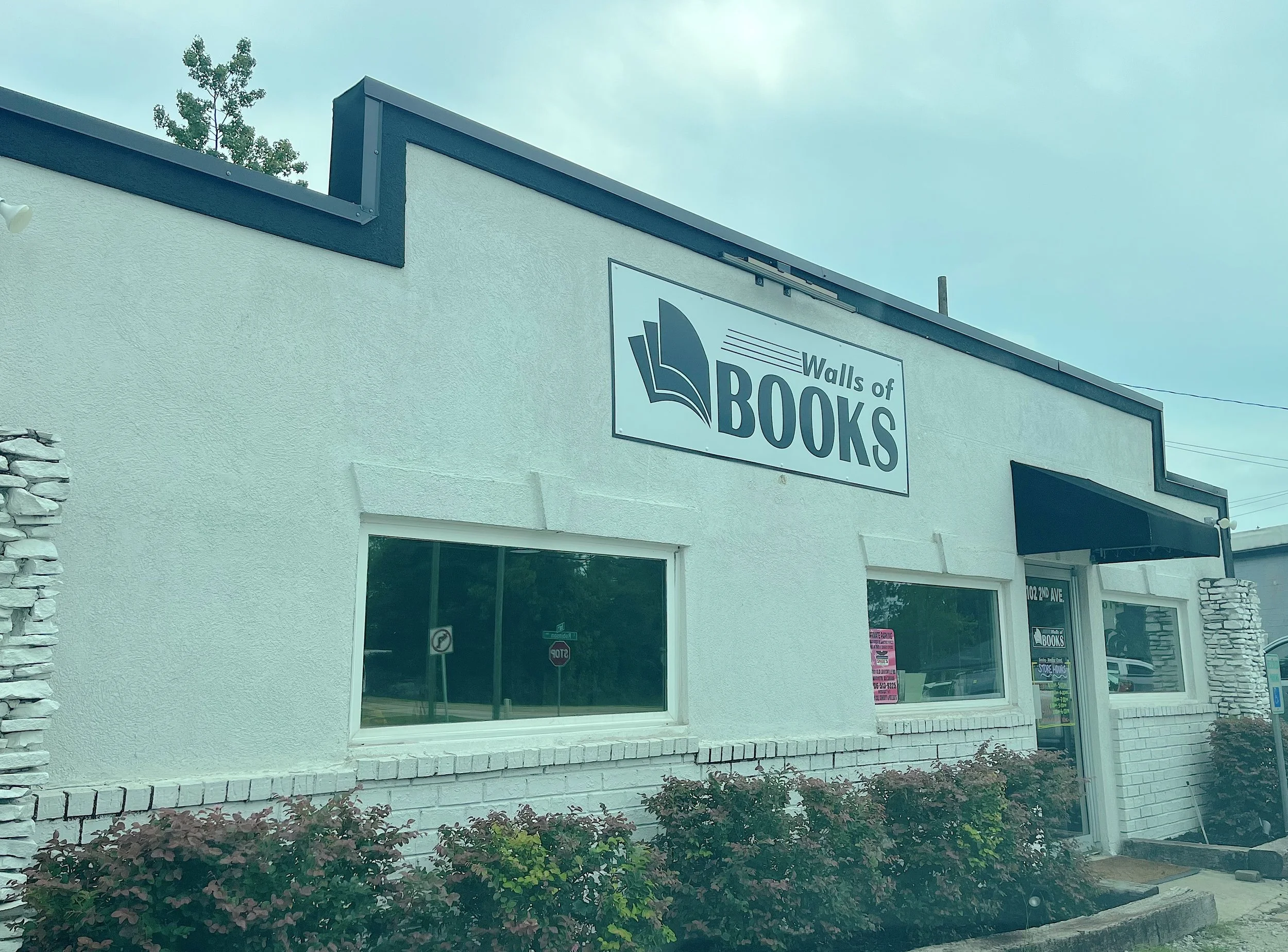 Family-owned bookstore opens in Grovetown