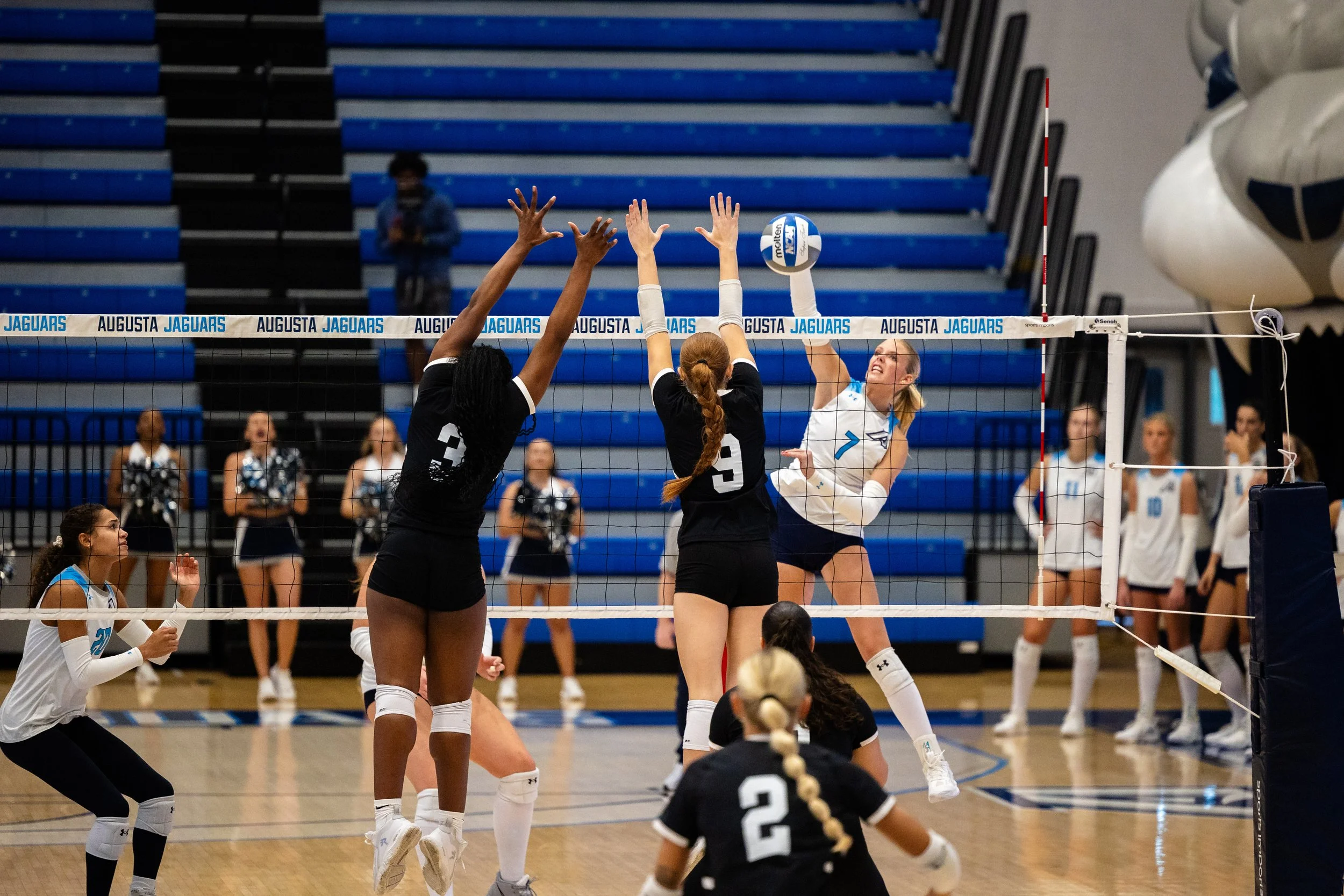 Jags snap six-game skid with balanced offensive attack
