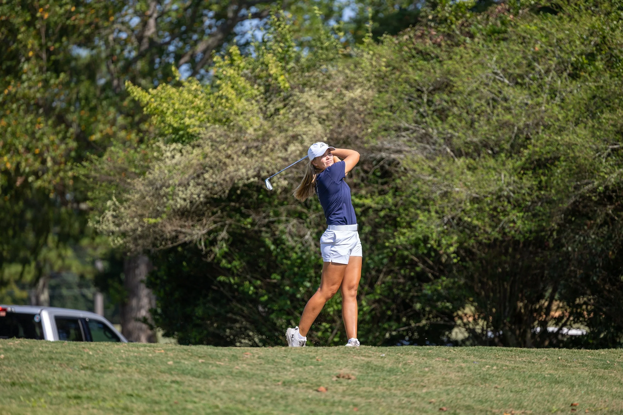 'One shot at a time': Lady Jaguars move into fourth at Lady Paladin Invitational