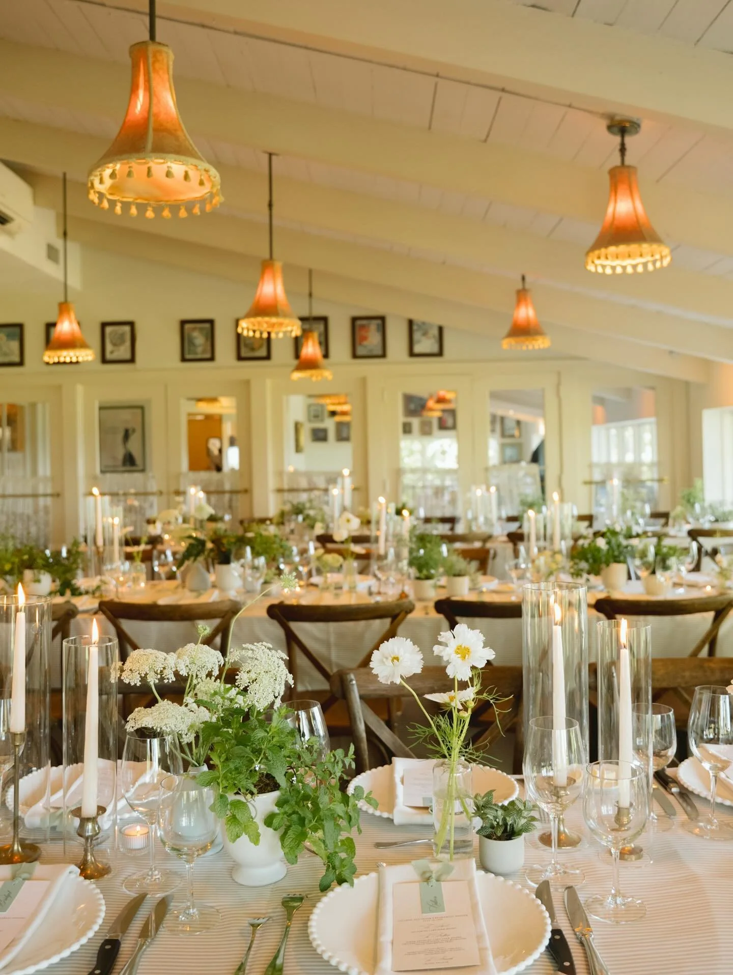 Felt like a full circle moment getting the opportunity to capture some of the beauty that @bird_and_bumble creates. Enjoy some details from this earthy, playful, natural rehearsal dinner of my dreams at @lakeparkbistro this summer.