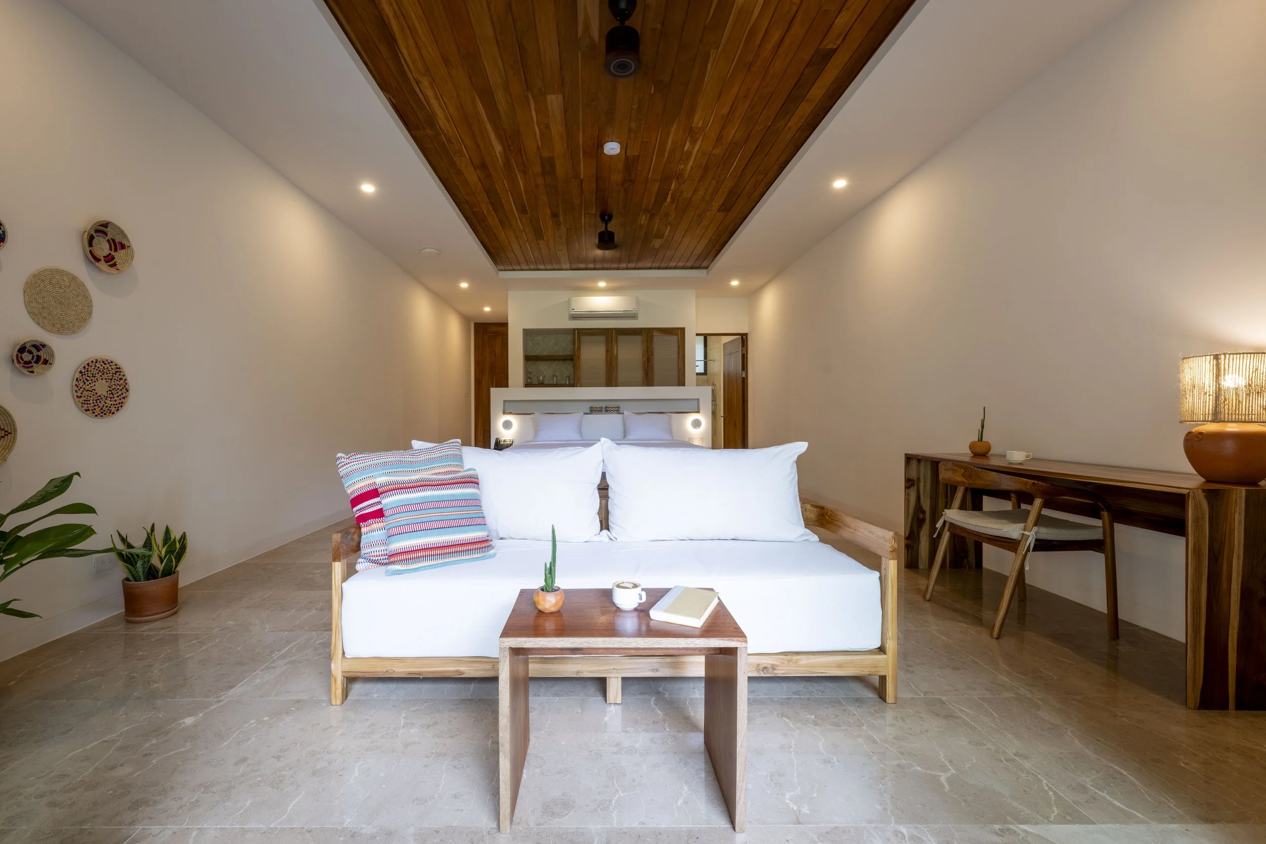 Comfort Suite Tarrace_1.jpg