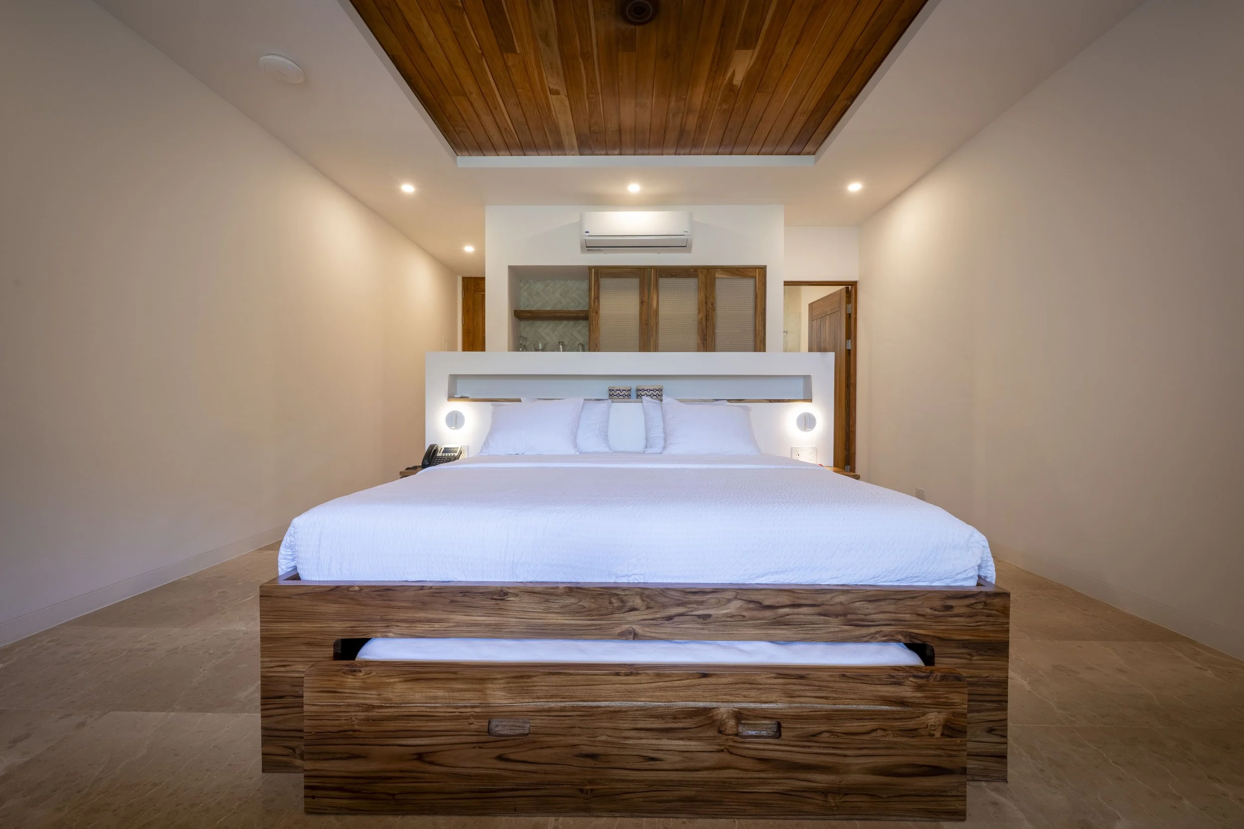 Comfort Suite Tarrace_2.jpg