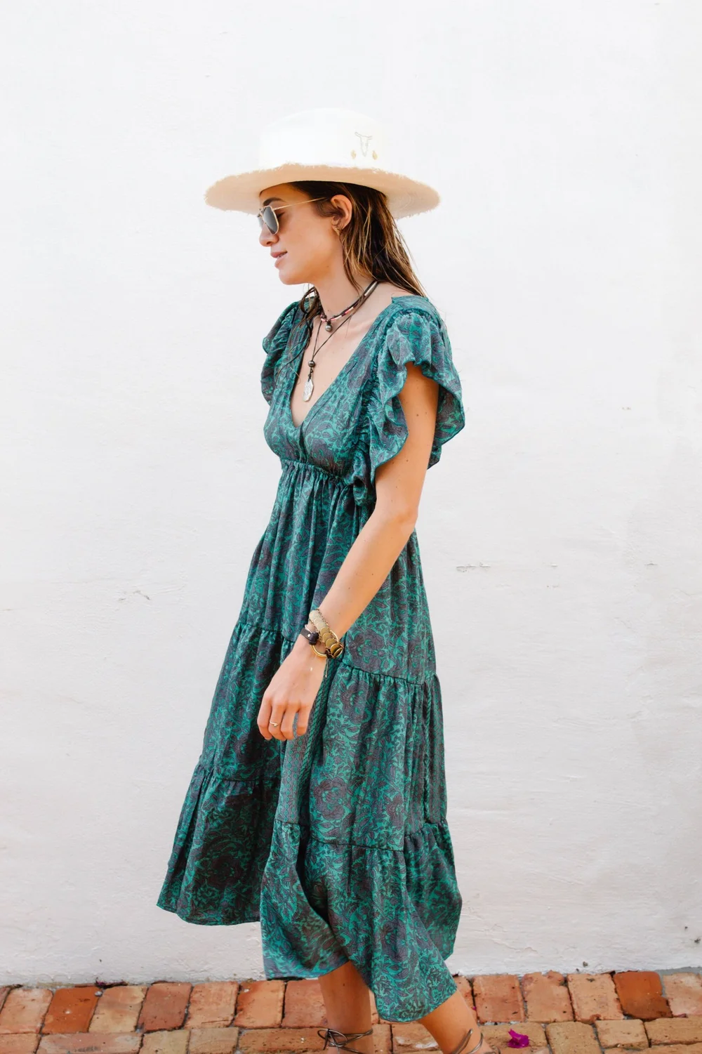 midi dress how long Clydie White Floral Cap Sleeve Midi Dress - US 10