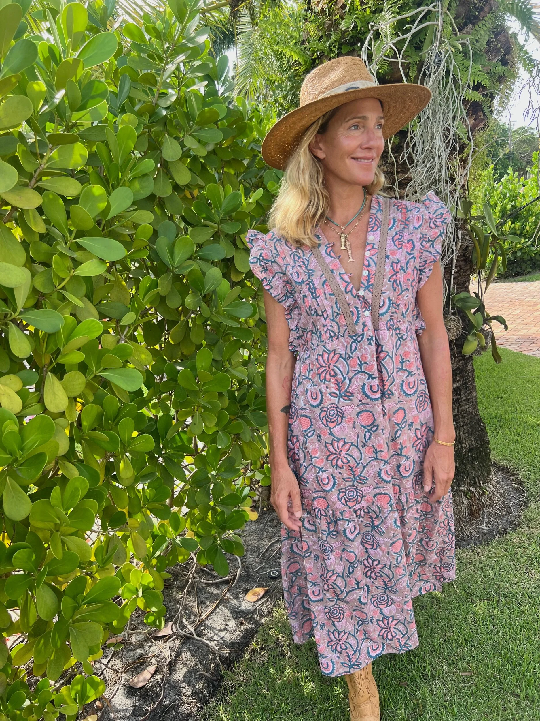 0F5FAA4D-D540-4D89-83F6-42C834AFDD46