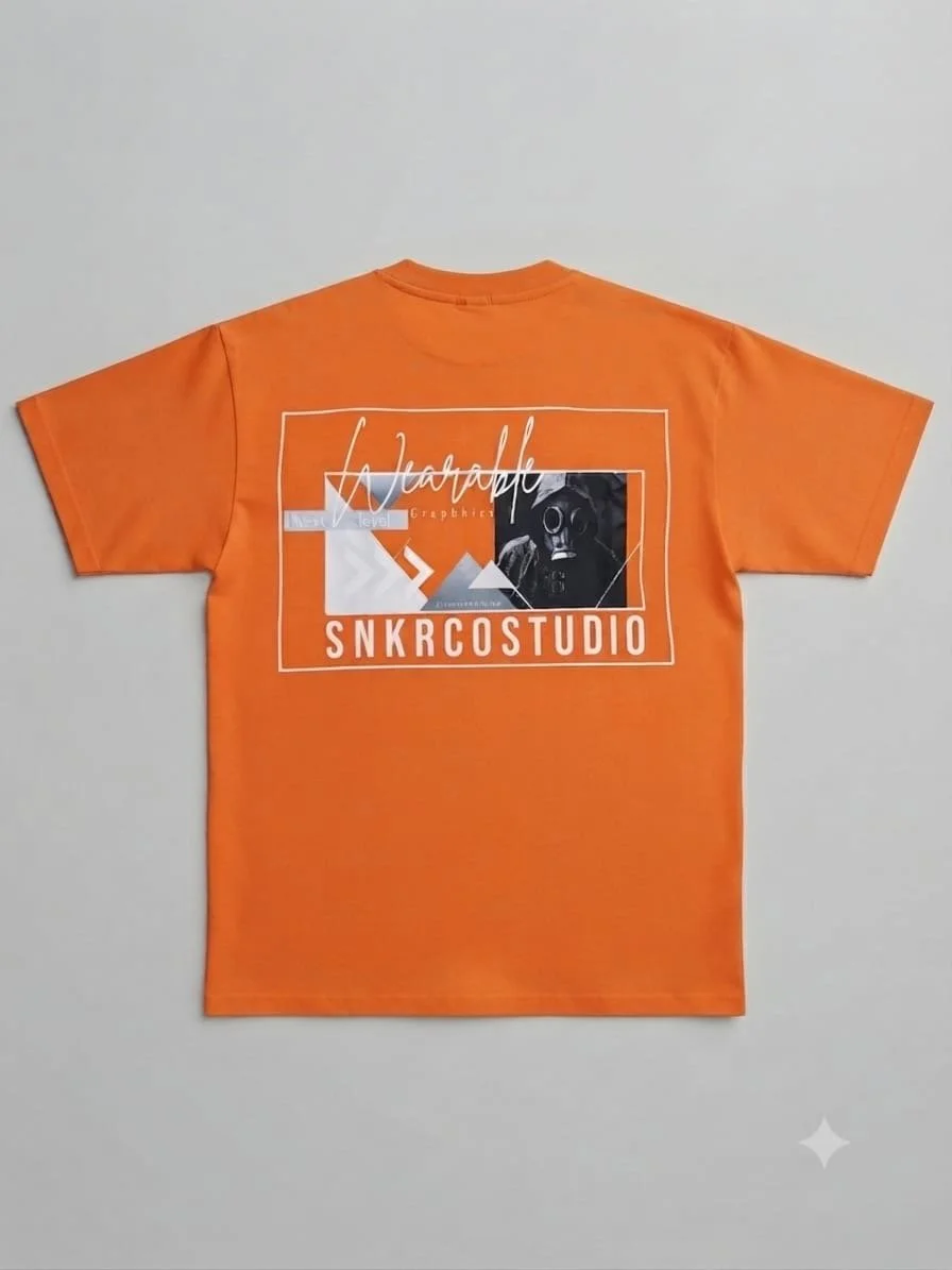 TEE SNKRCO STUDIO WEARABLE FOT GAS MASK