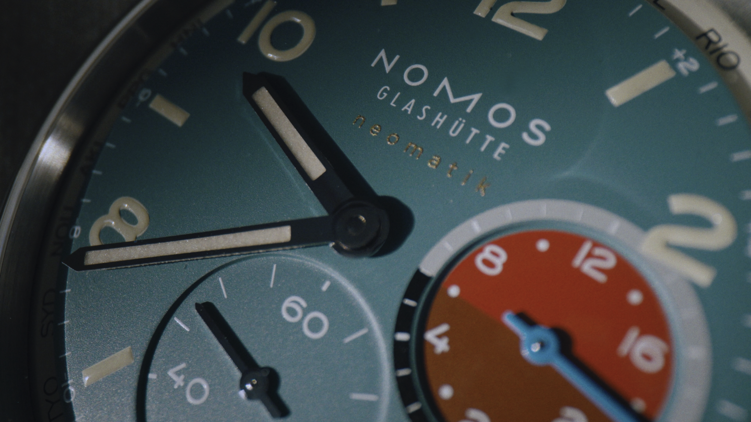 NOMOS Glashütte Club Sport neomatik