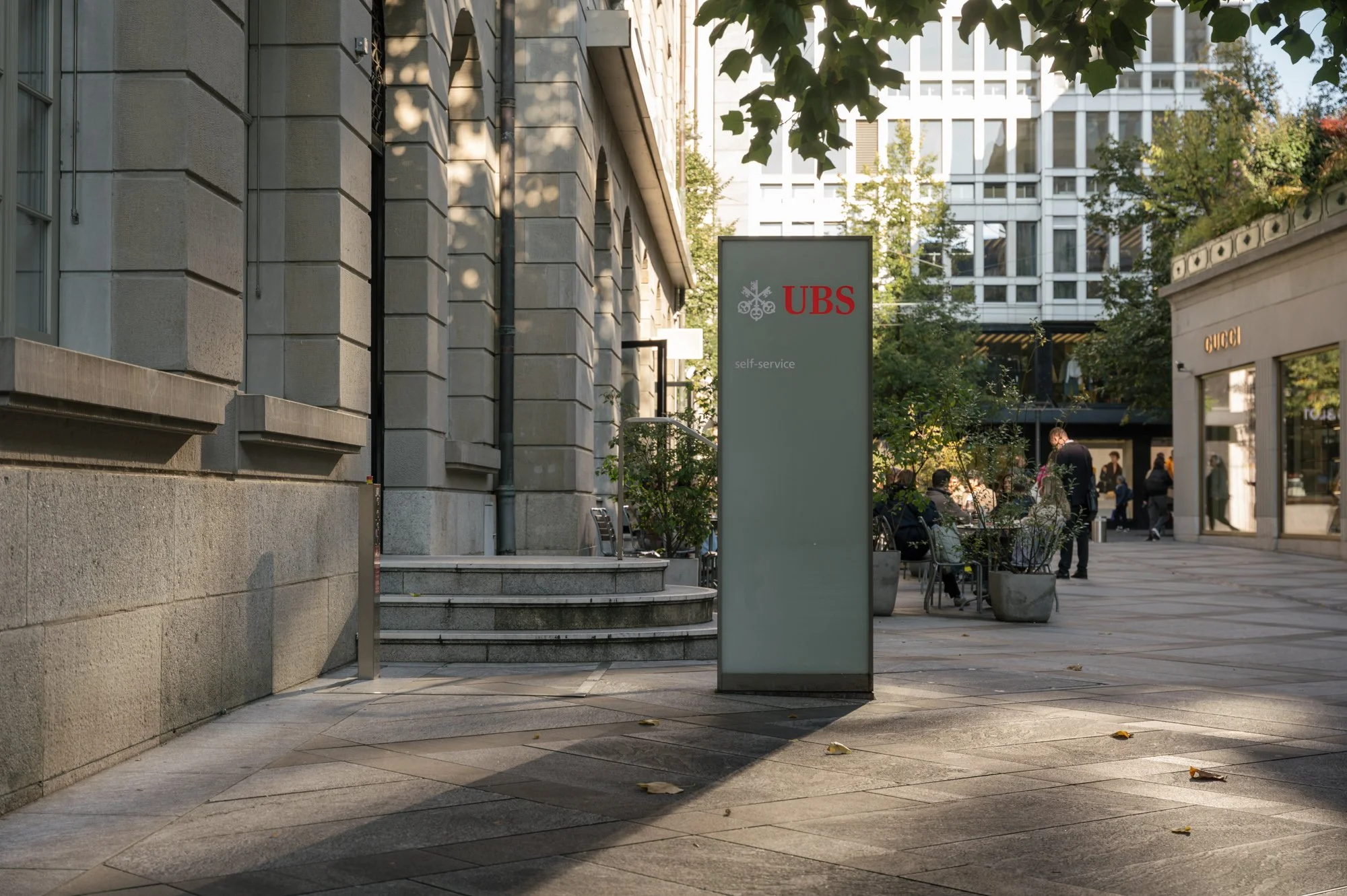 002  UBS Zurich TENT.jpg