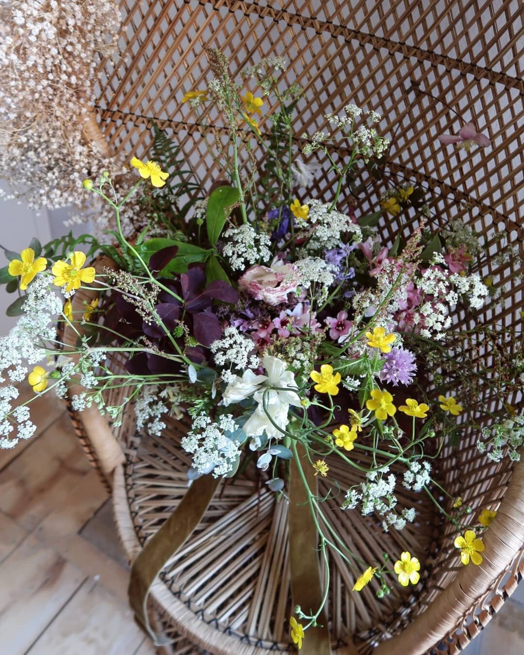 The movement of Buttercups~ This was the first bouquet from last year that was completely made up from our garden. We were chuffed to bits to have enough stems to make up a bunch during lockdown. It gave us a new found love for the florals we could o