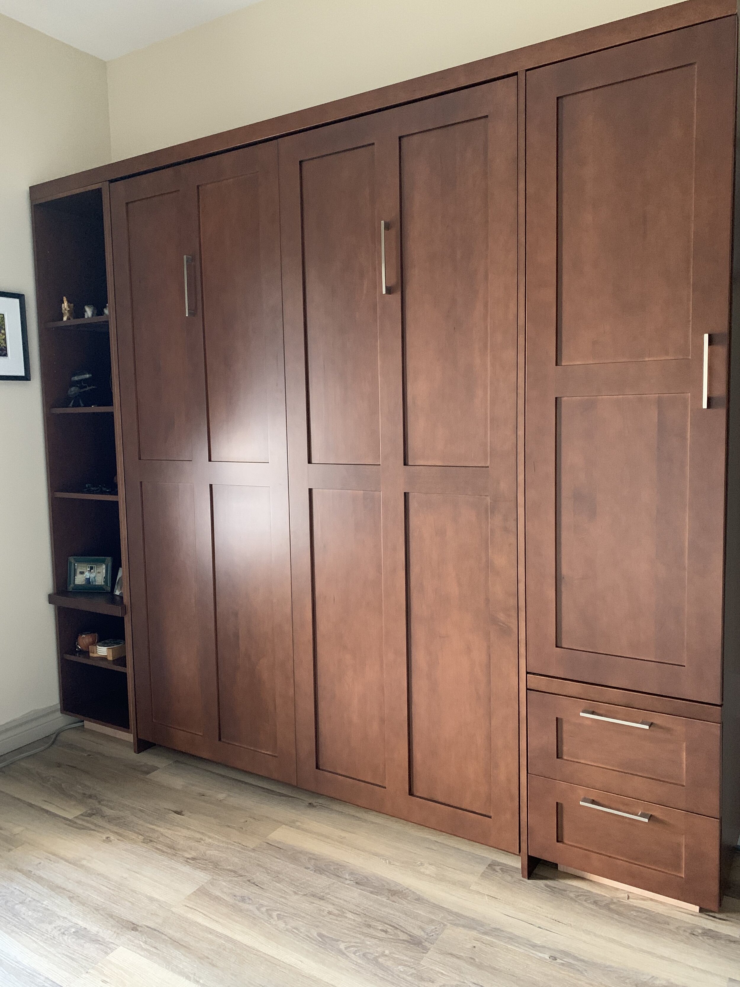 Elevate your guest room Queen Lit Up MURPHY™ WallBed & Set