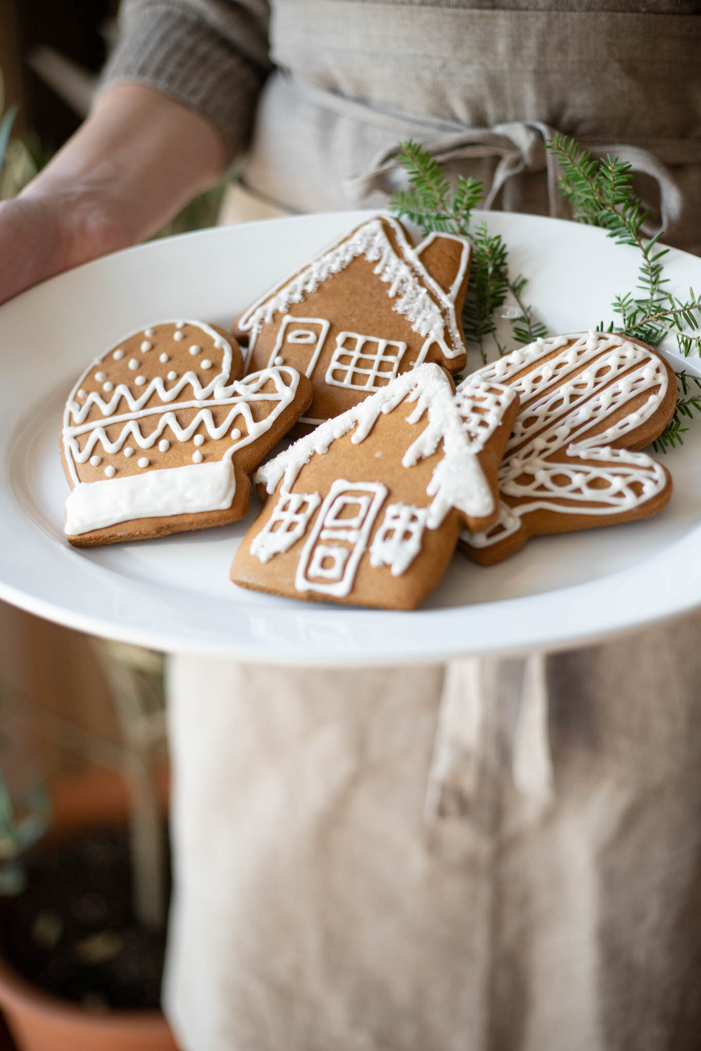 Gingerbread Men - To Simply Inspire