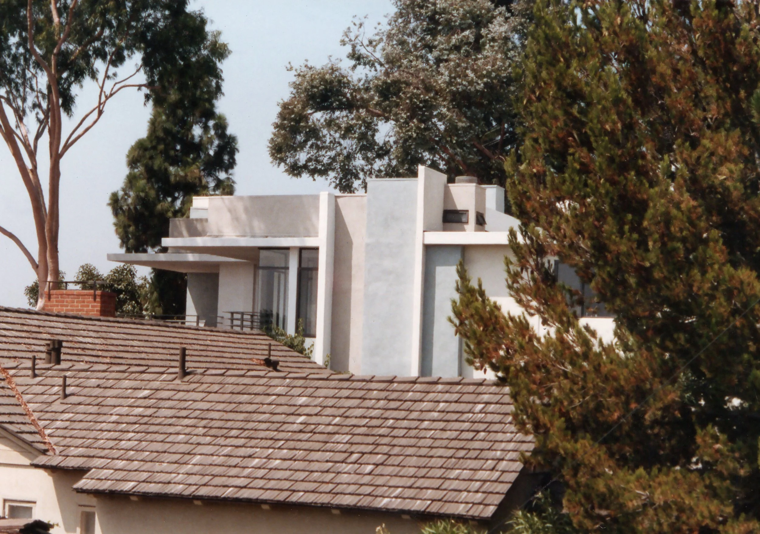 Palisades_ext_side_EDIT.jpg