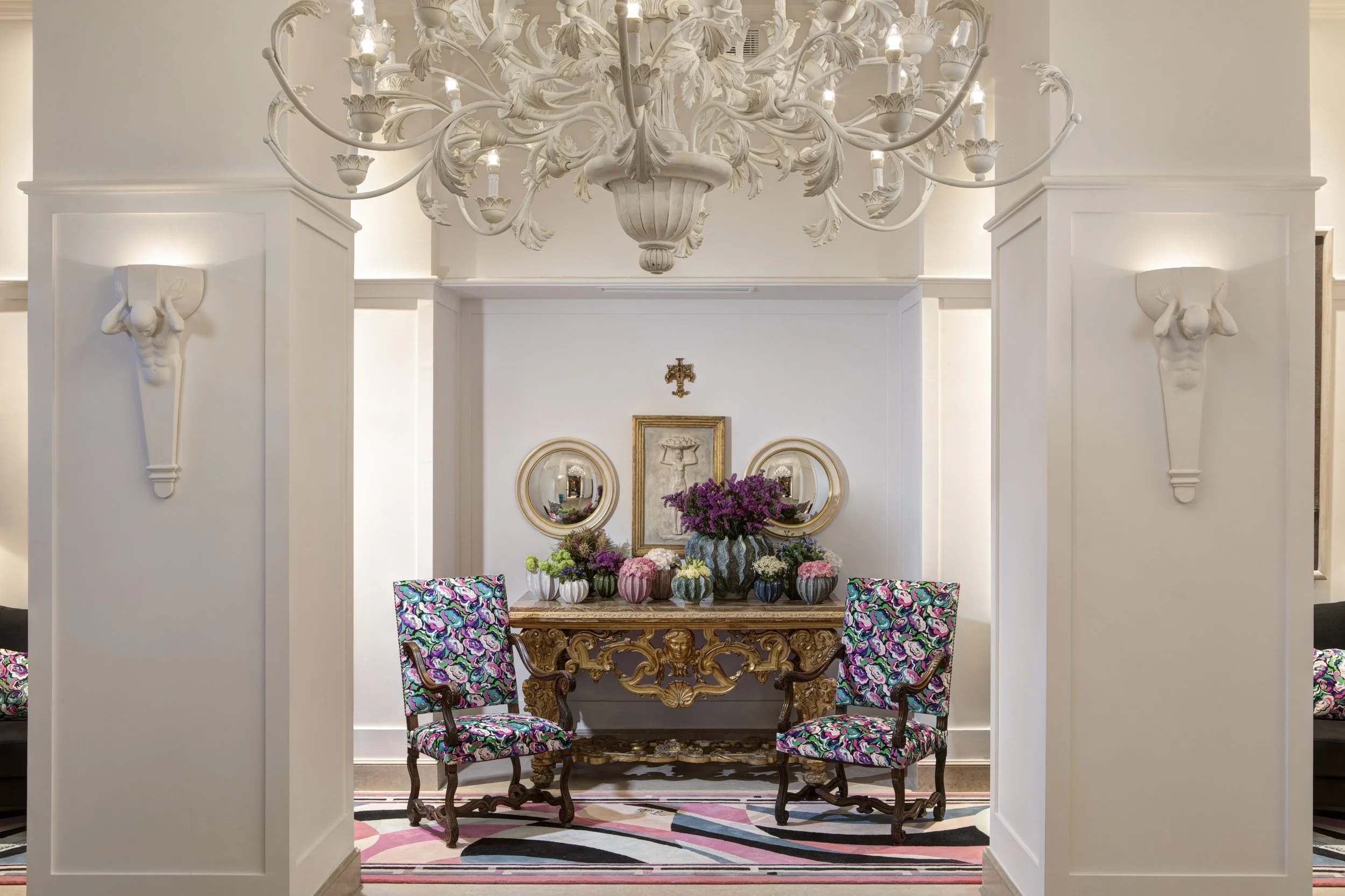 1 RFH Hotel Savoy - Lobby 6135 JG Apr 18.JPG