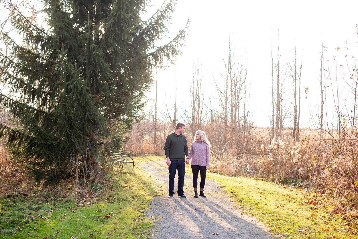 love-always-photography-niagara-gta-red-roof-retreat-engagement-007.jpg