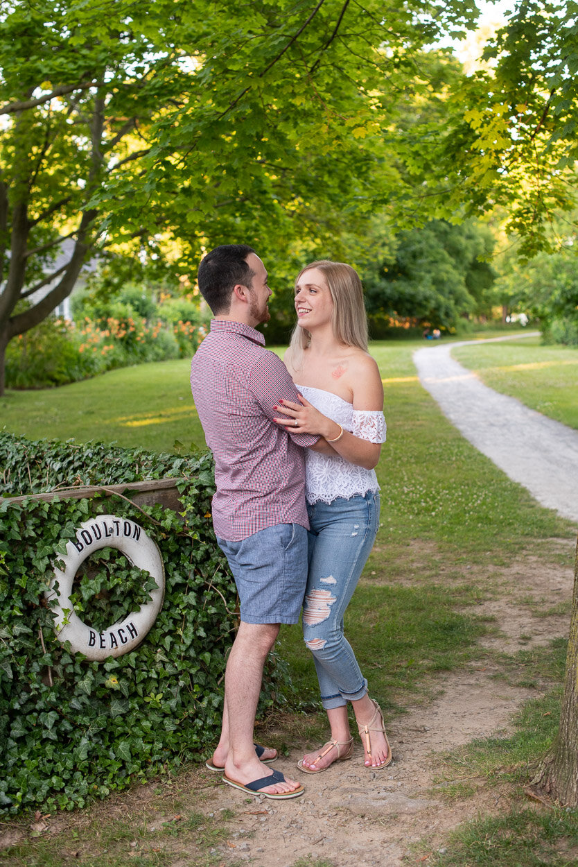 love-always-photography-niagara-gta-queenston-heights-engagement-session-017.jpg