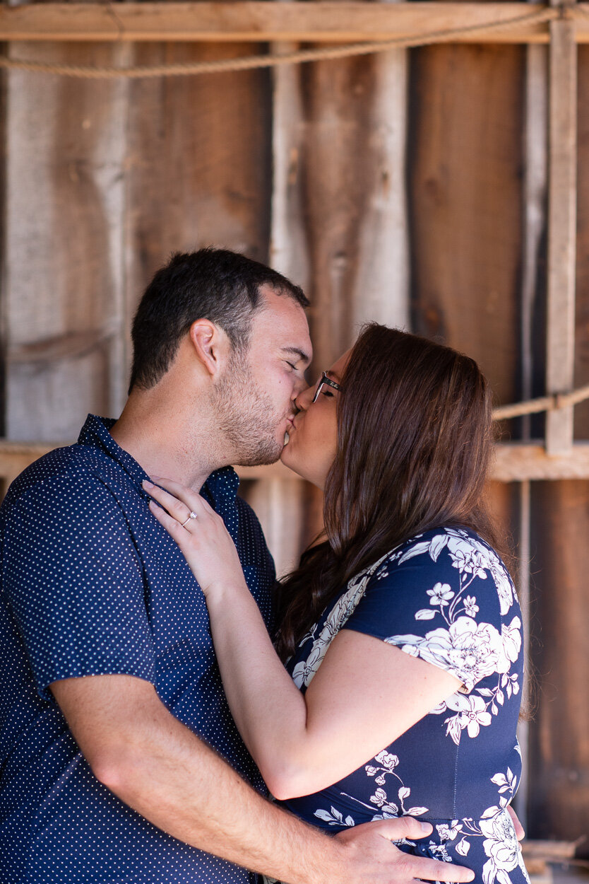 love-always-photography-niagara-gta-ohara-mill-conservation-engagement-session-011.jpg