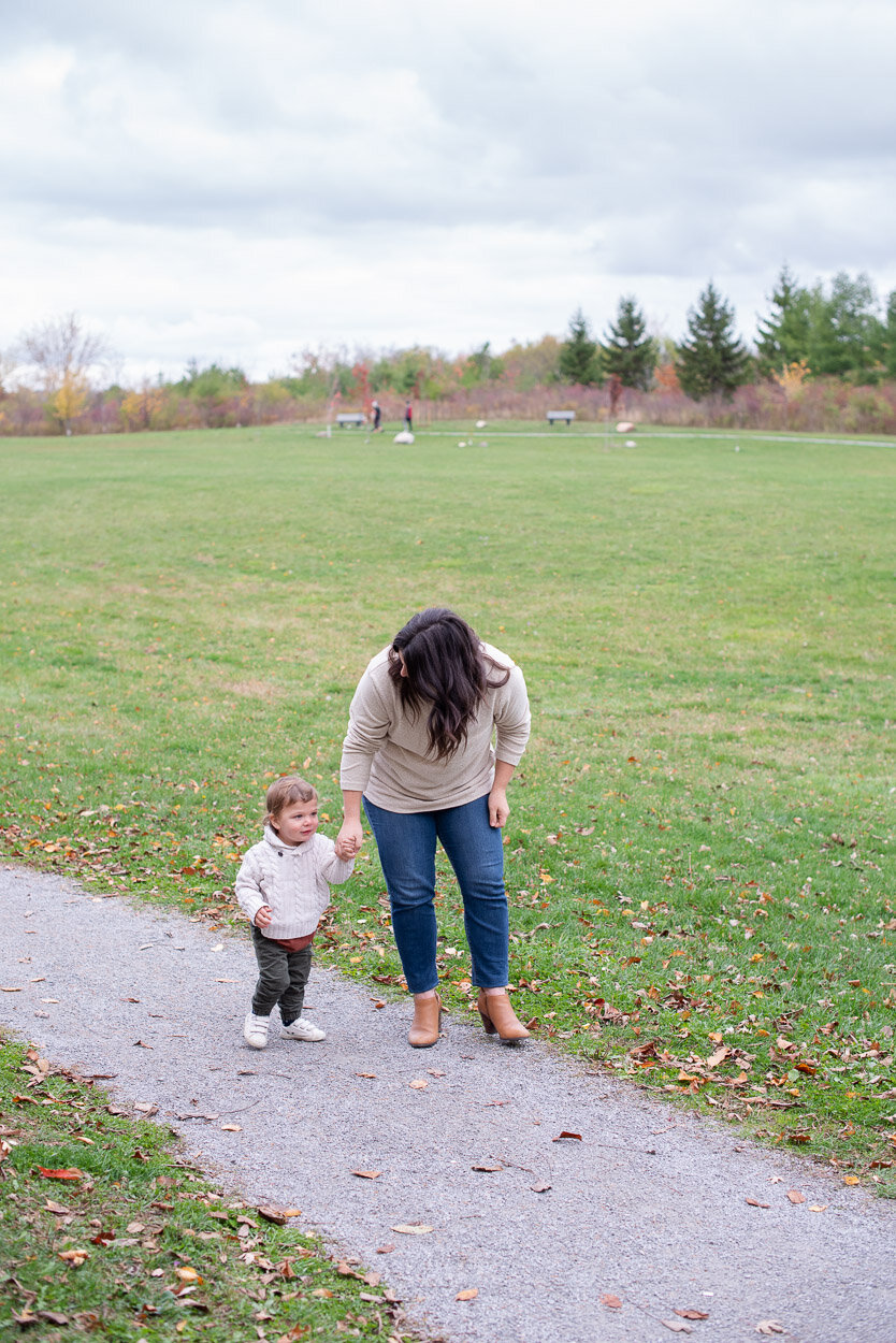 love-always-photography-niagara-gta-thorold-family-branding-portraits-002.jpg