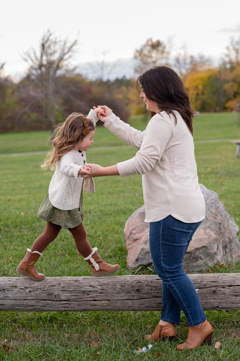 love-always-photography-niagara-gta-thorold-family-branding-portraits-021.jpg