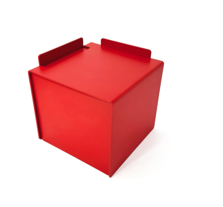 Re : Stool | Re : Formed