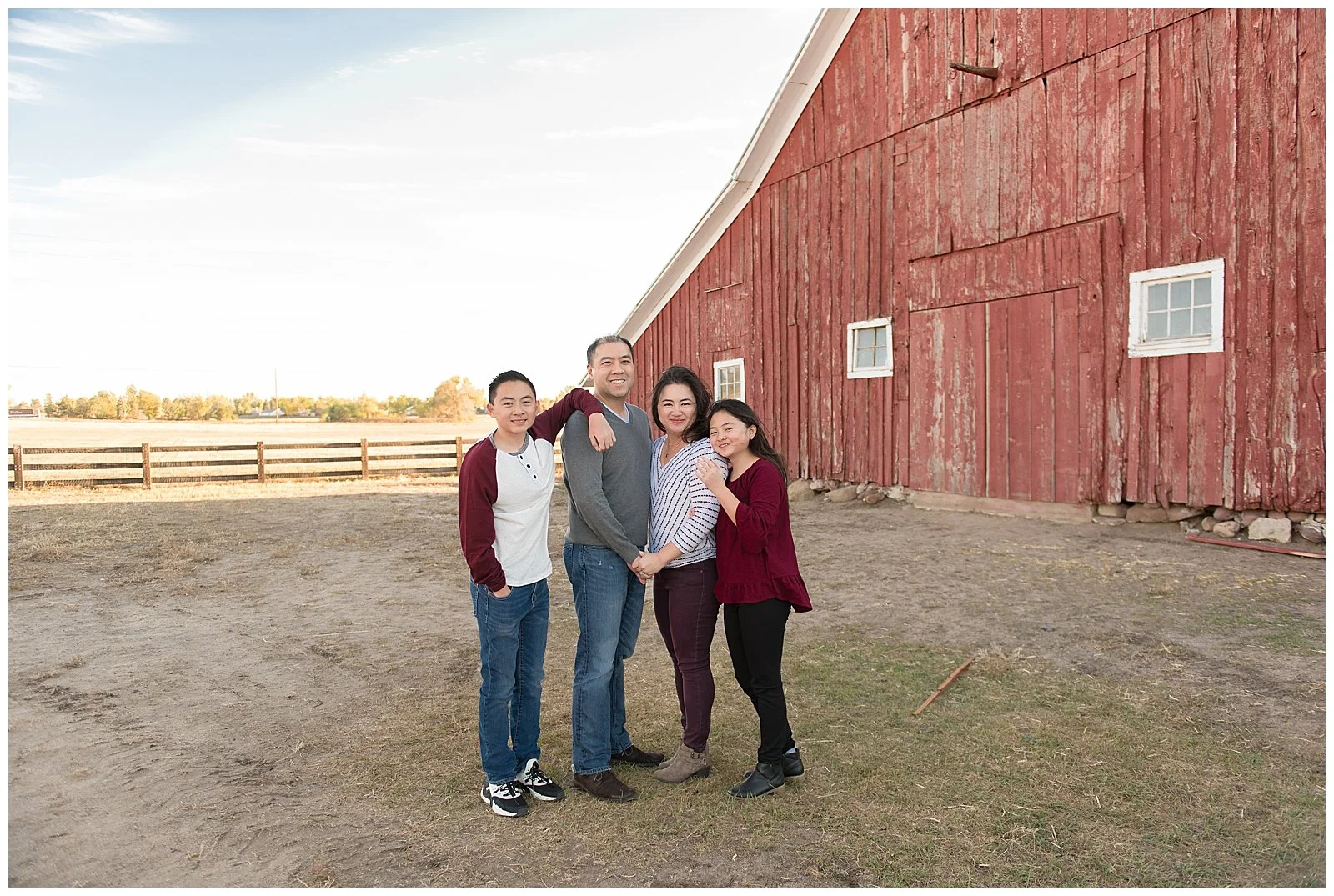 Danielle Makia_17 Mile Farm Family Photo Session_0001.jpg