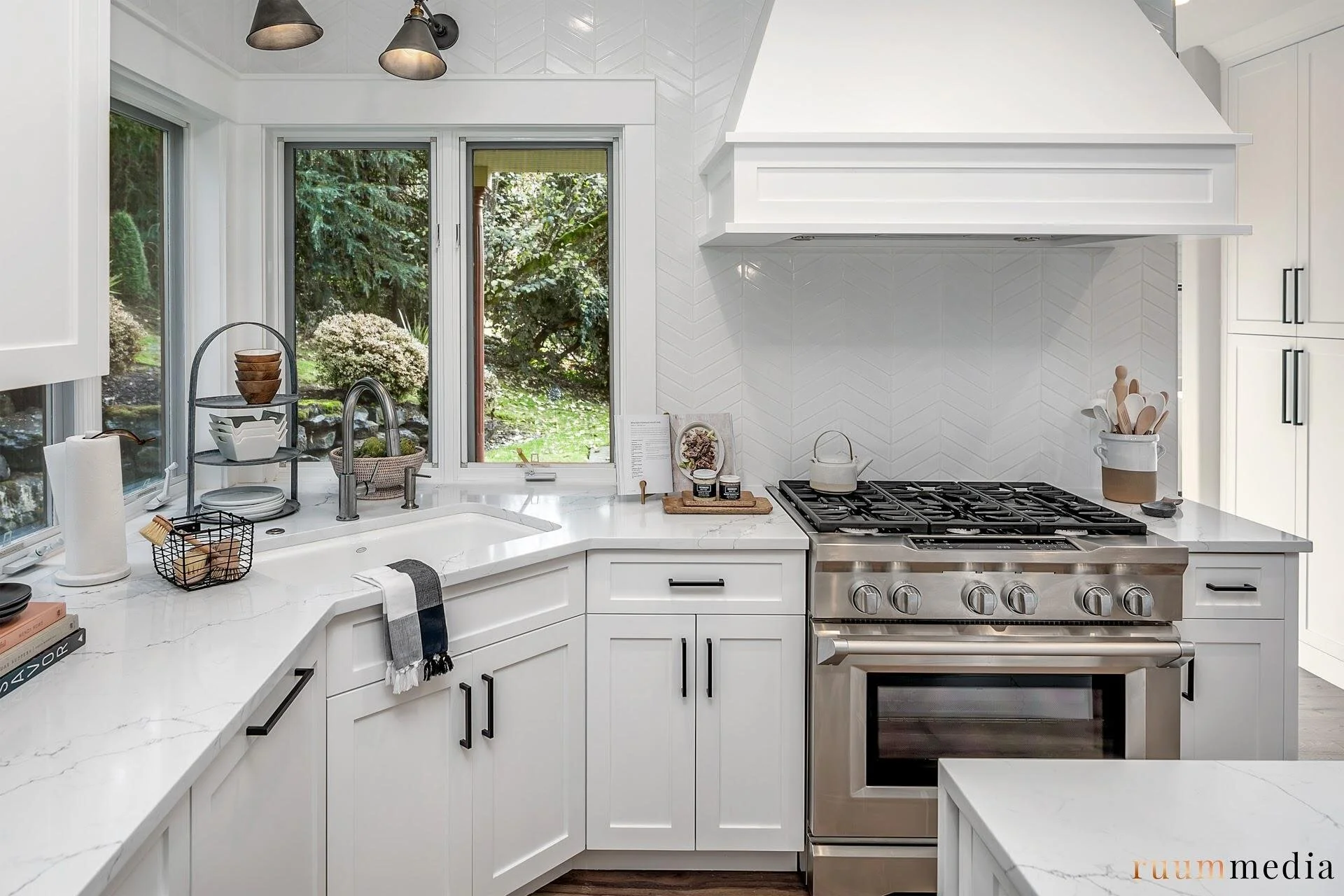 Terrific Transitional — Imperial & Millwork