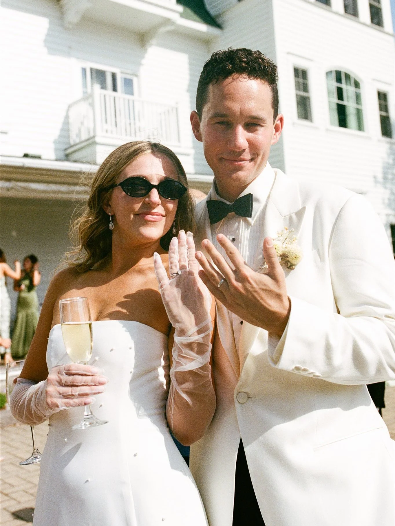 Too many favorites from A&amp;C&rsquo;s day but we gotta start somewhere 😘

The team:
planner:&nbsp;@sarahrhodesboyceweddings
photography:&nbsp;@jillianbowes 
videography: Mike Clark
flowers:&nbsp;@hyssop.floral
venue:&nbsp;@hotelwalloon
dress:&nbsp