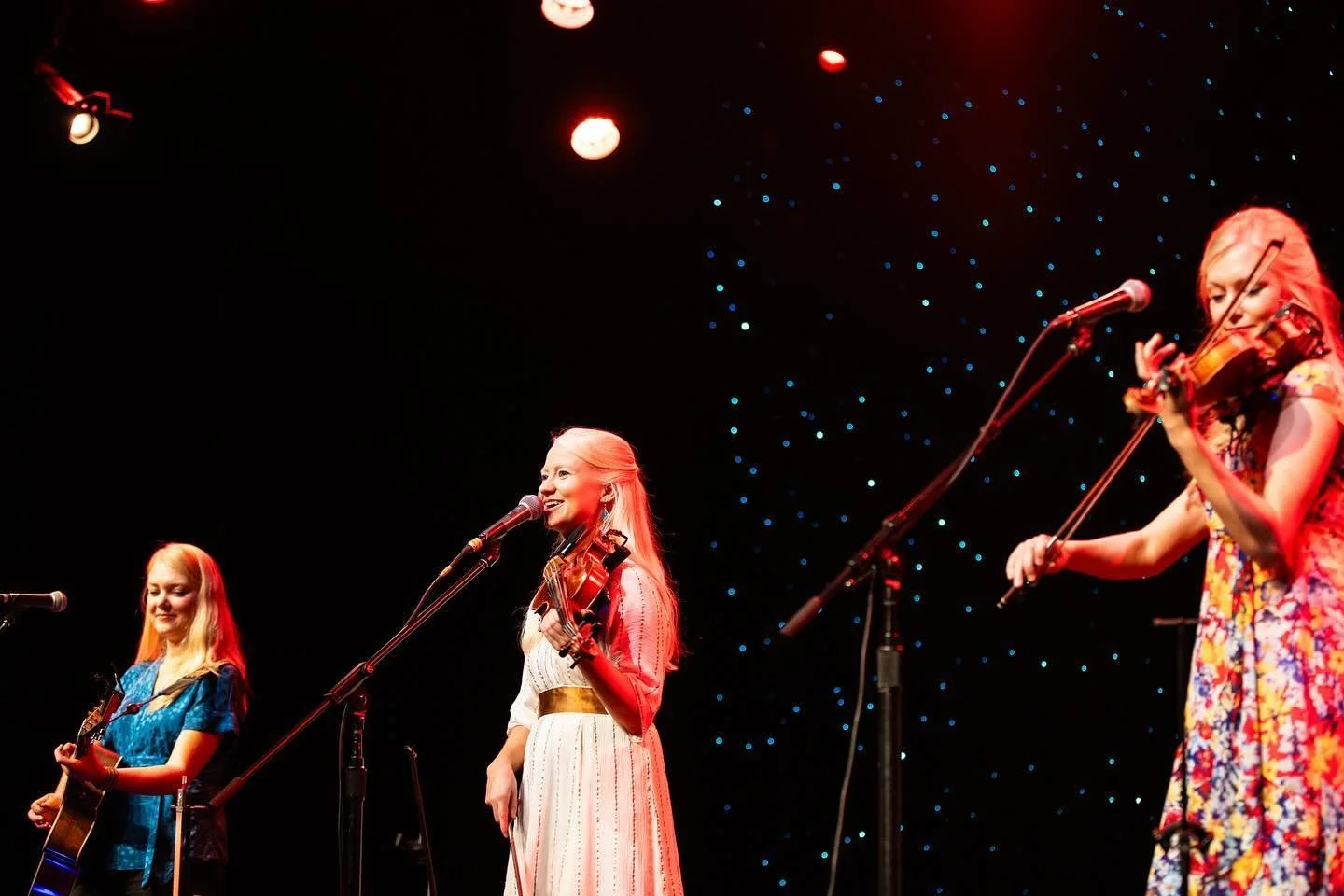 This week: we&rsquo;re playing in Seattle, WA at the @thetripledoor on Sept. 19th! ✨

Limited seats still available - so make sure to get yours soon! We can&rsquo;t wait to play at this awesome venue again! 

Photo credit: @jeffreymartinphotography