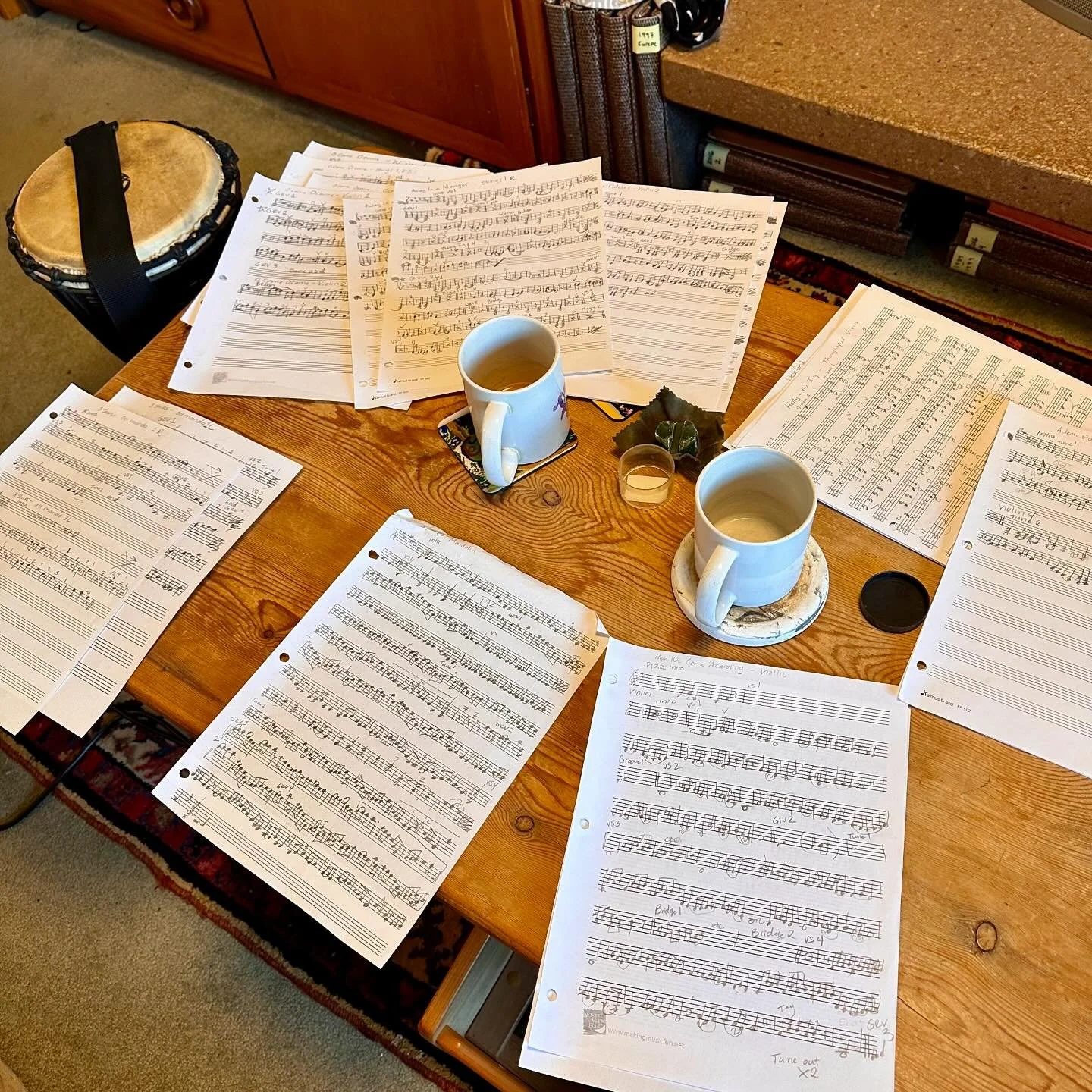 A little of what we&rsquo;ve been up to lately: Christmas tour rehearsals, warm green tea and some autumn adventures. 🍂🍵