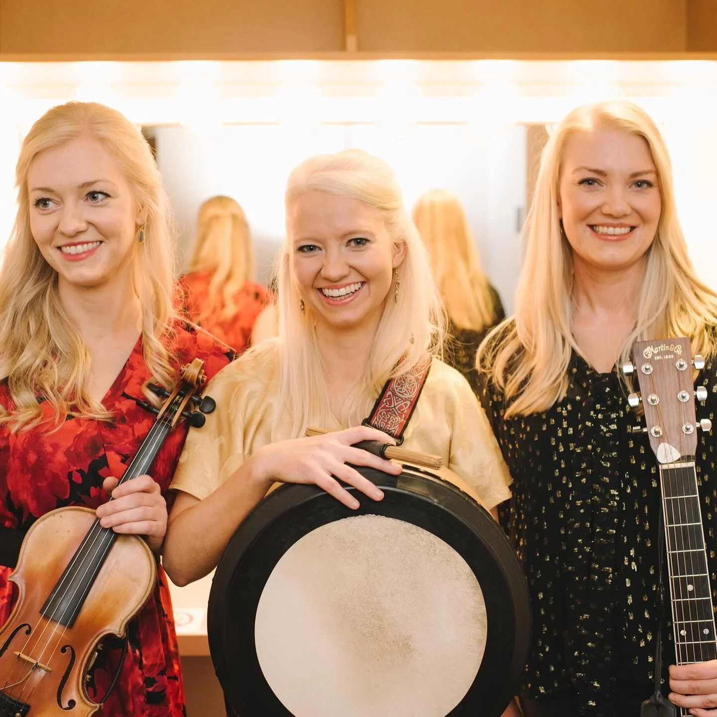 Next week: We&rsquo;re bringing the Celtic Christmas show to our hometown at the Edmonds Center for the Arts! ✨ @edmondscenter 

Dec 5th | 7:30 pm

Edmonds is a wonderful town to wander around and explore. We highly recommend parking at the venue, an