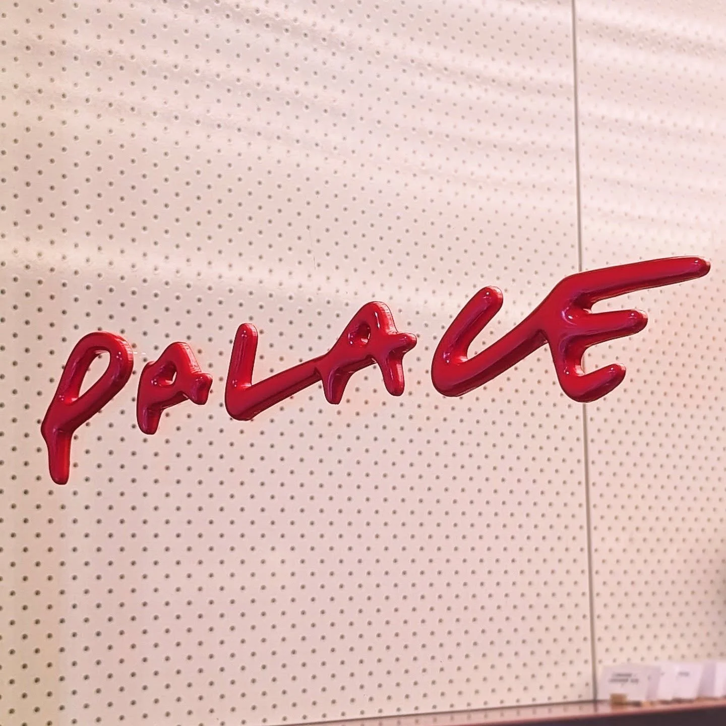 Curvy treats for @palace_melbourne 
Design by @tomclayton 
3D milled aluminium letters painted in gloss 2k paint installed to glass. Ooooweee. ππ€πΌ
#3dsigns #3Dletters #routercut #milled #aluminium #alumimiumsigns #customsigns #boutiquesignage #