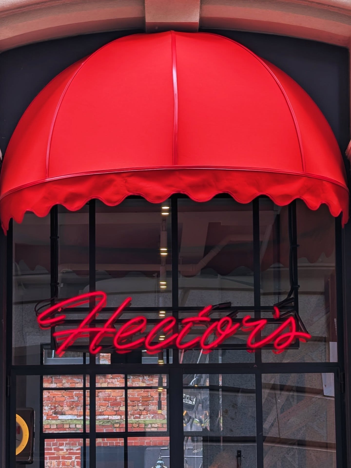 Sweet snaps from @hectors_deli Normanby Chambers store on Little Collins Street. 
One of our favourites with some beautiful details. 

Design by @tric.studio 
Interior by @studio_gram 
Fitout by @emacconstructions 

#neon #menusign #deli #melbourne #