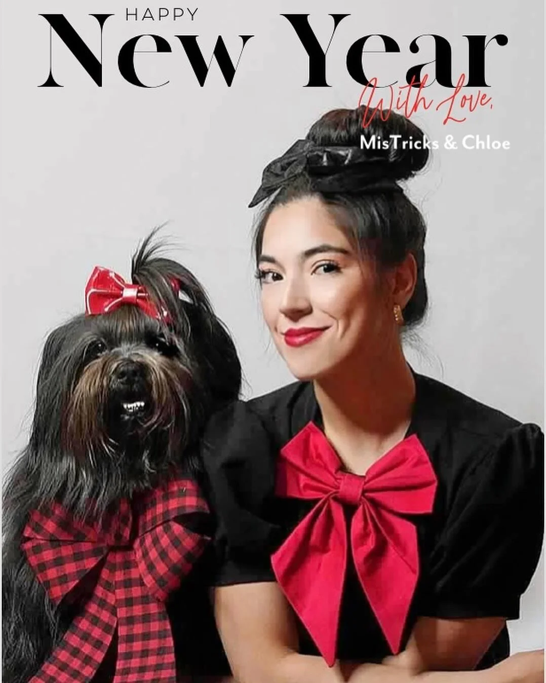 New Year, same us 🖤 2023 New Years&rsquo; cards ❤️

📸: Off Leash Studio

&bull;
&bull;
&bull;
&bull;
&bull;
&bull;
&bull;
&bull;
#happynewyear #holidaycards #shutterfly #dogphotography #mydogismychild #dogmodel #2023 #dogphotographer #dogmodel #myd