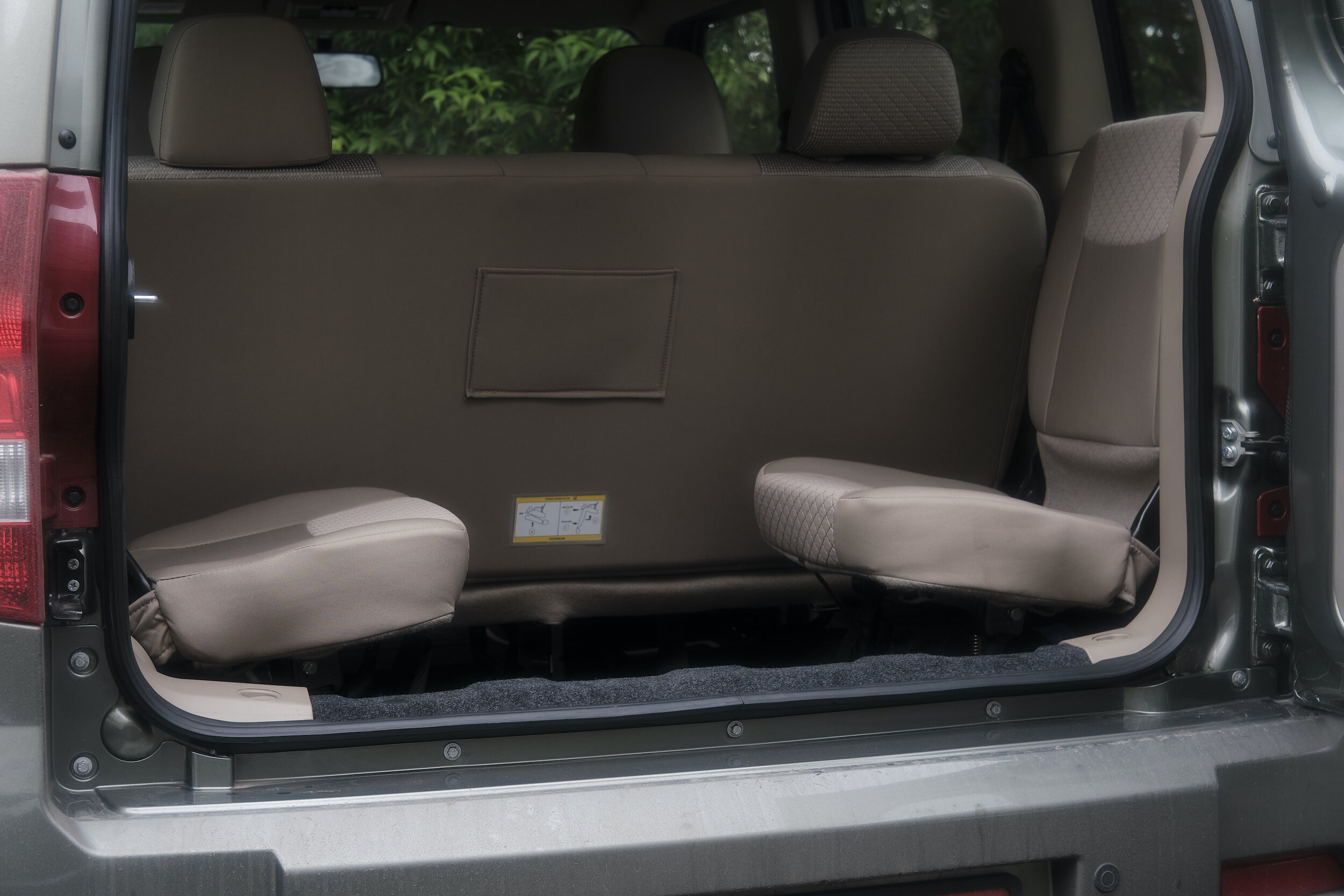 Mahindra Bolero Neo Jump Seats