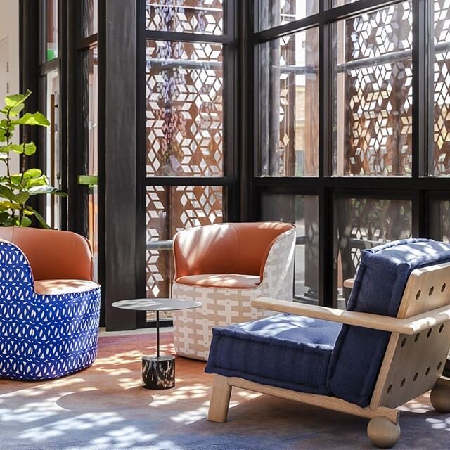The external laser cut corten screen to the Lounge Room @byngstreet_hotel served the bases of our rust based interior colour palette. A cohesive connection from outside to inside with a playful mix of patterns and furniture styles.

Interior design @