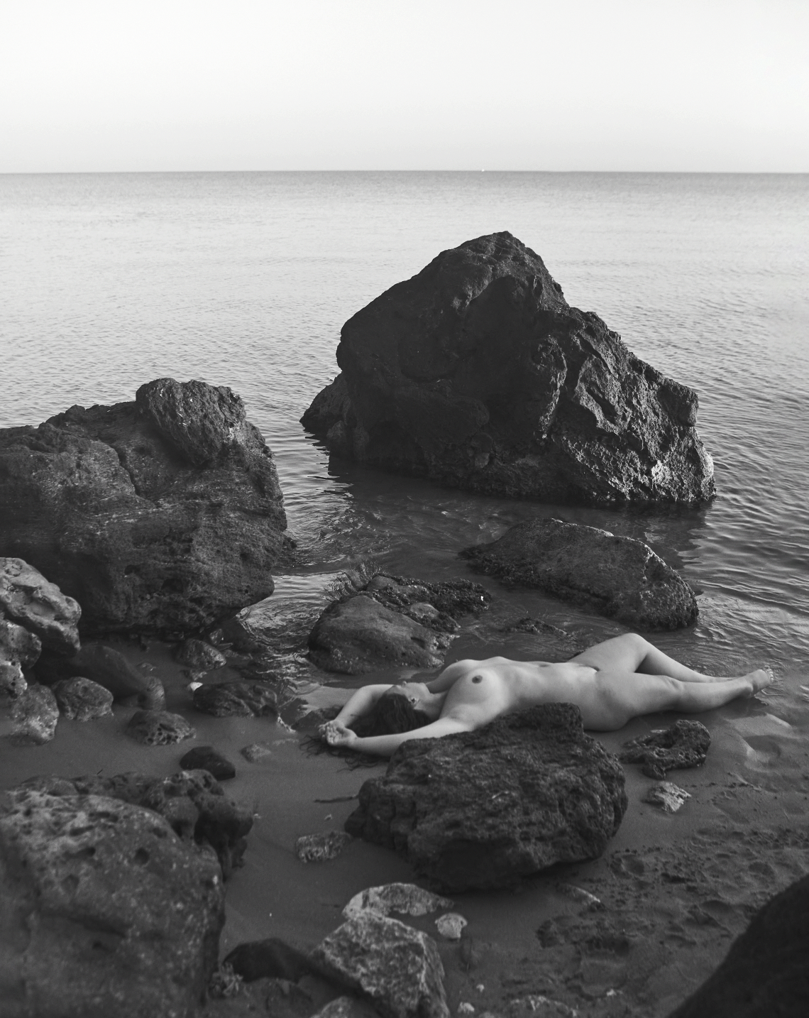 Sicily 2026_Shore nude.PNG