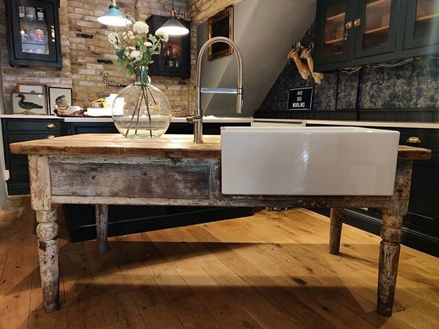 We have been hard at work transforming this antique table into a functional sink unit. What do you think? 🛠️
#handmadekitchen #handmadefurniture #antiques #belfastsink #bespokekitchen #bespokefurniture #cabinets #cabinetmaker #woodworking