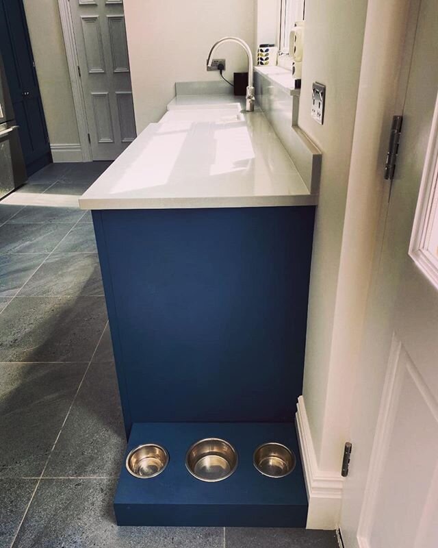 Sometimes the best things come in small packages. As a local family run business, we pride ourselves on our great reputation and work hard to offer a bespoke, personable service. .
.
.
#kitchens #kitchendesign #interiordesign #kitchen #design #kitche