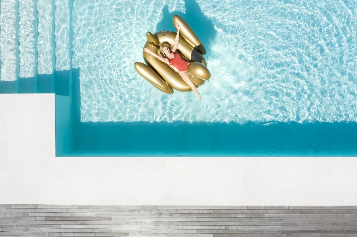 Optimized-Infinity pool close up_Villa Olivo_Photo credit_Davide Bischeri..png