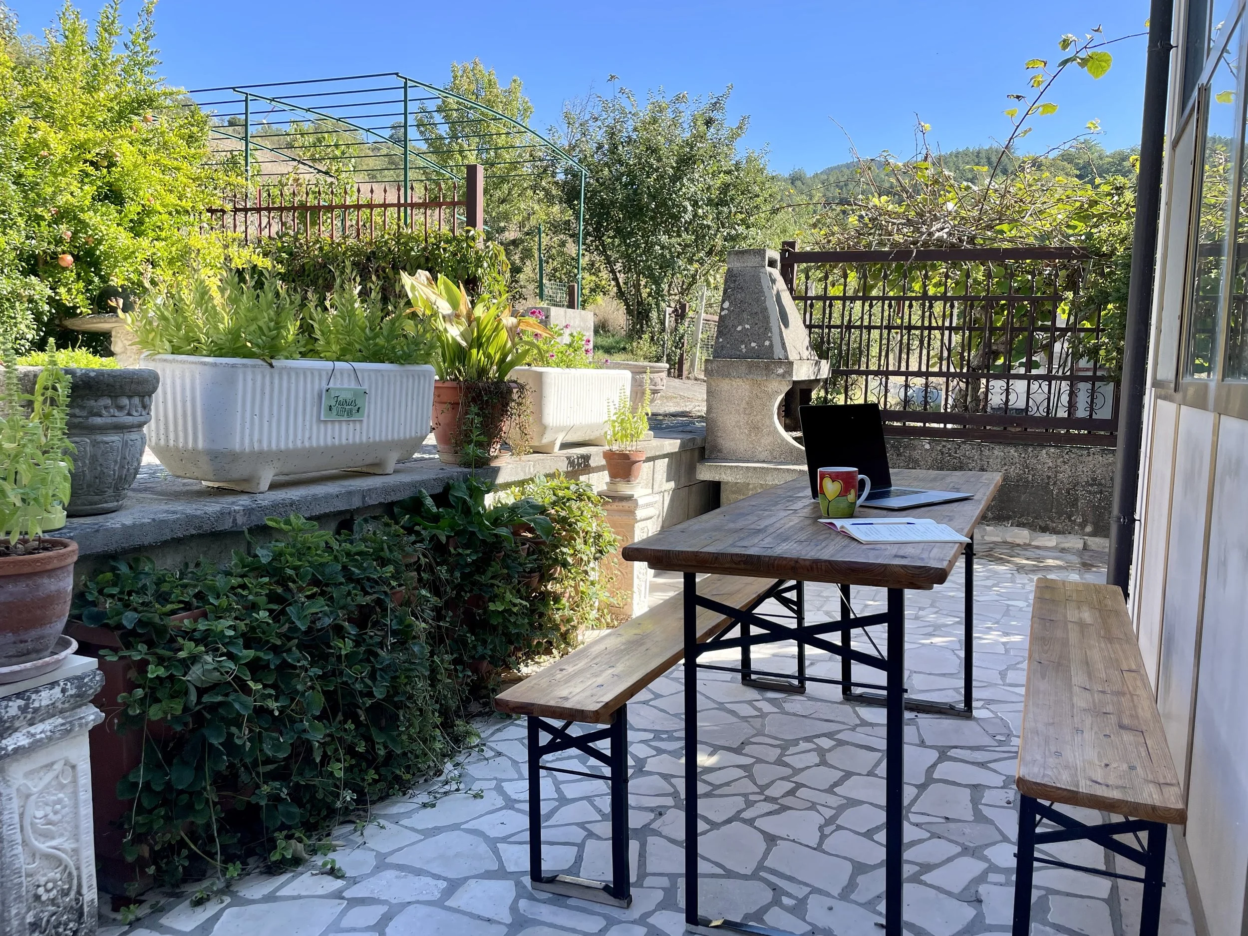 45b BBQ outdoor dining area.jpg