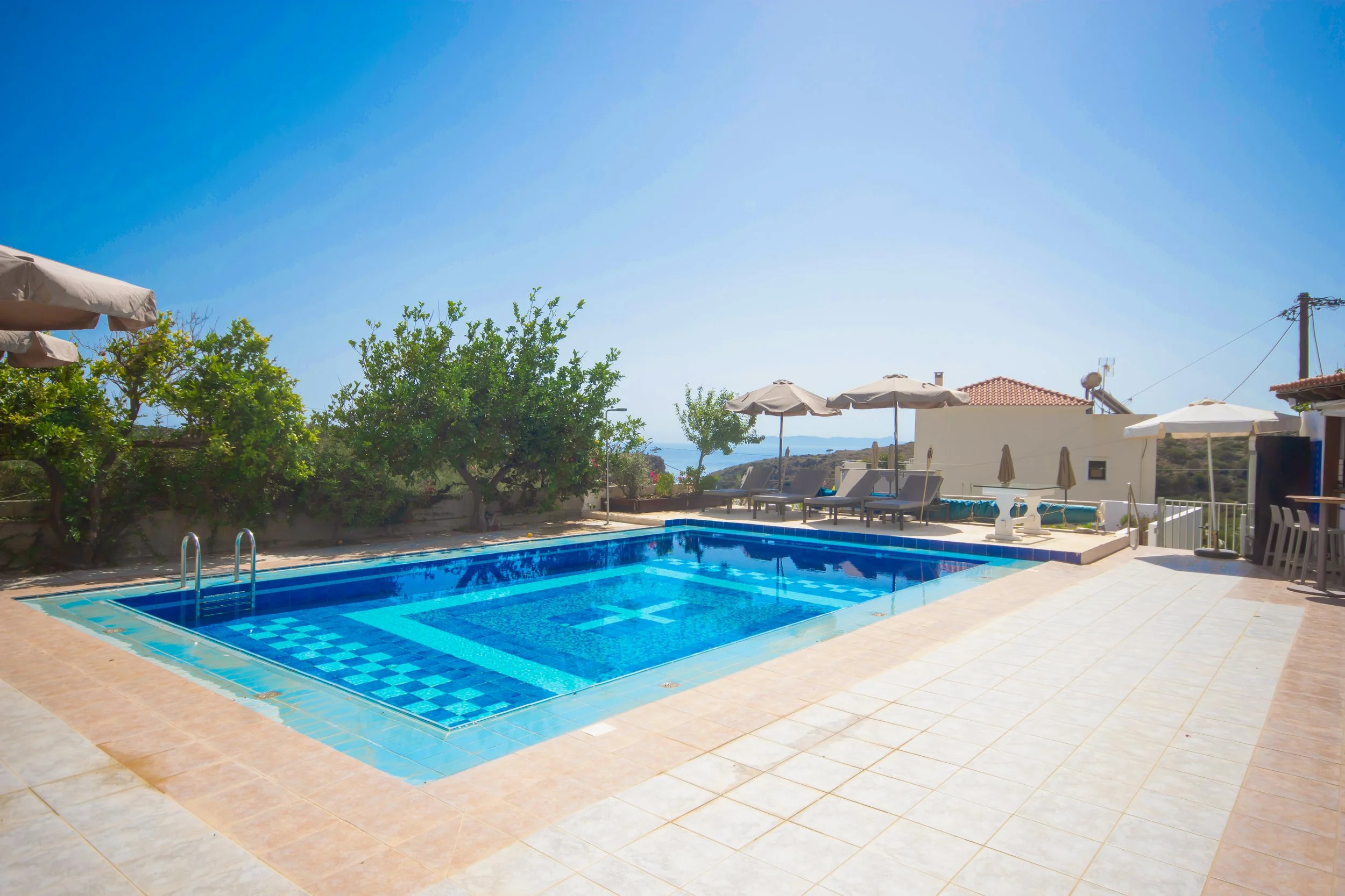crete villa pool