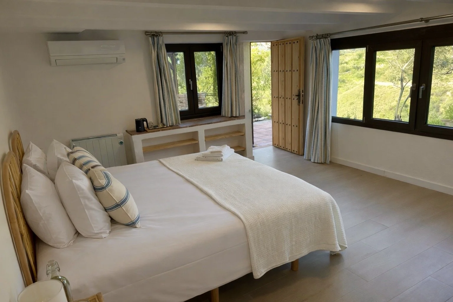 bed with white sheets