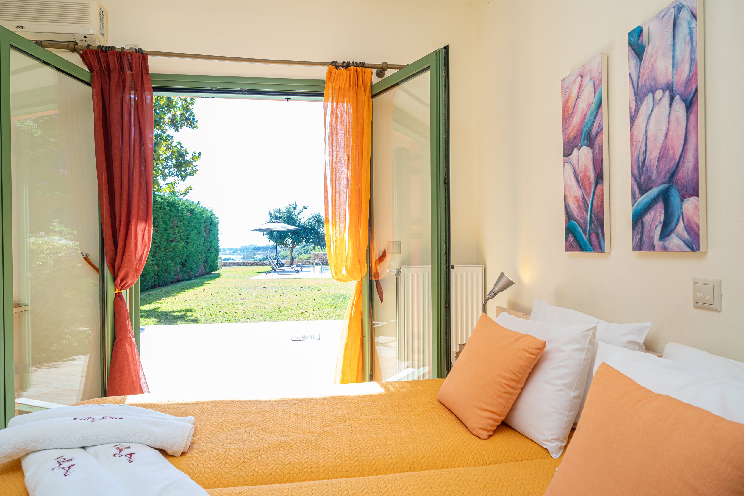 Villa 3_ground floor bedroom.jpg