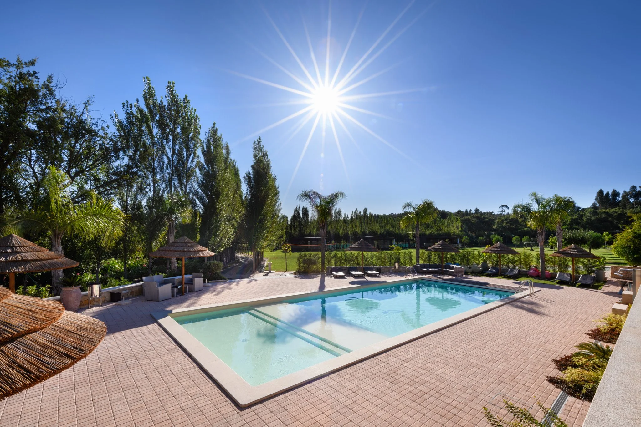 5-Exterior-Piscina-Dia-1.jpg