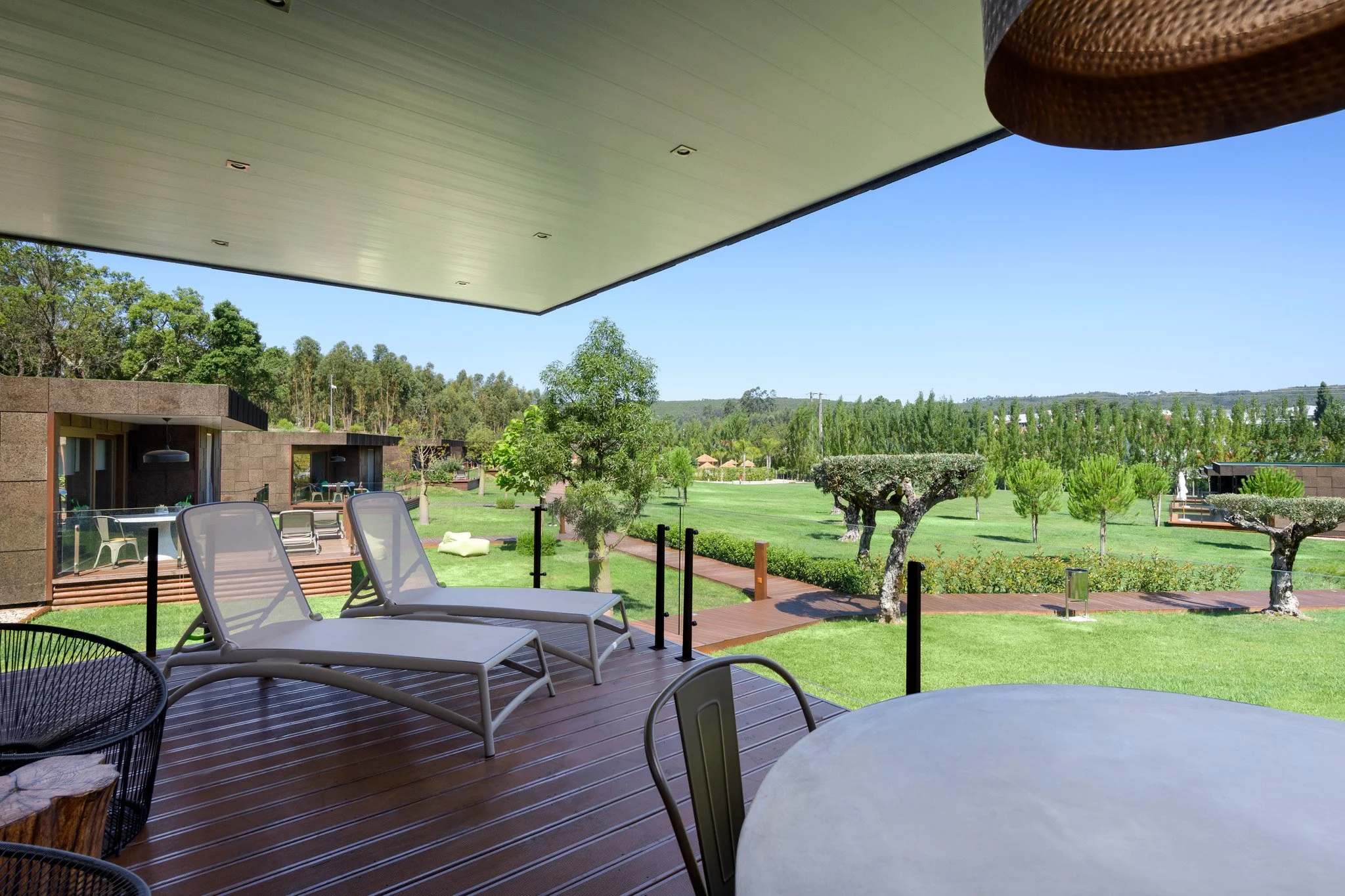 80-Quarto-Bungallow Jacuzzi-Varanda.jpg