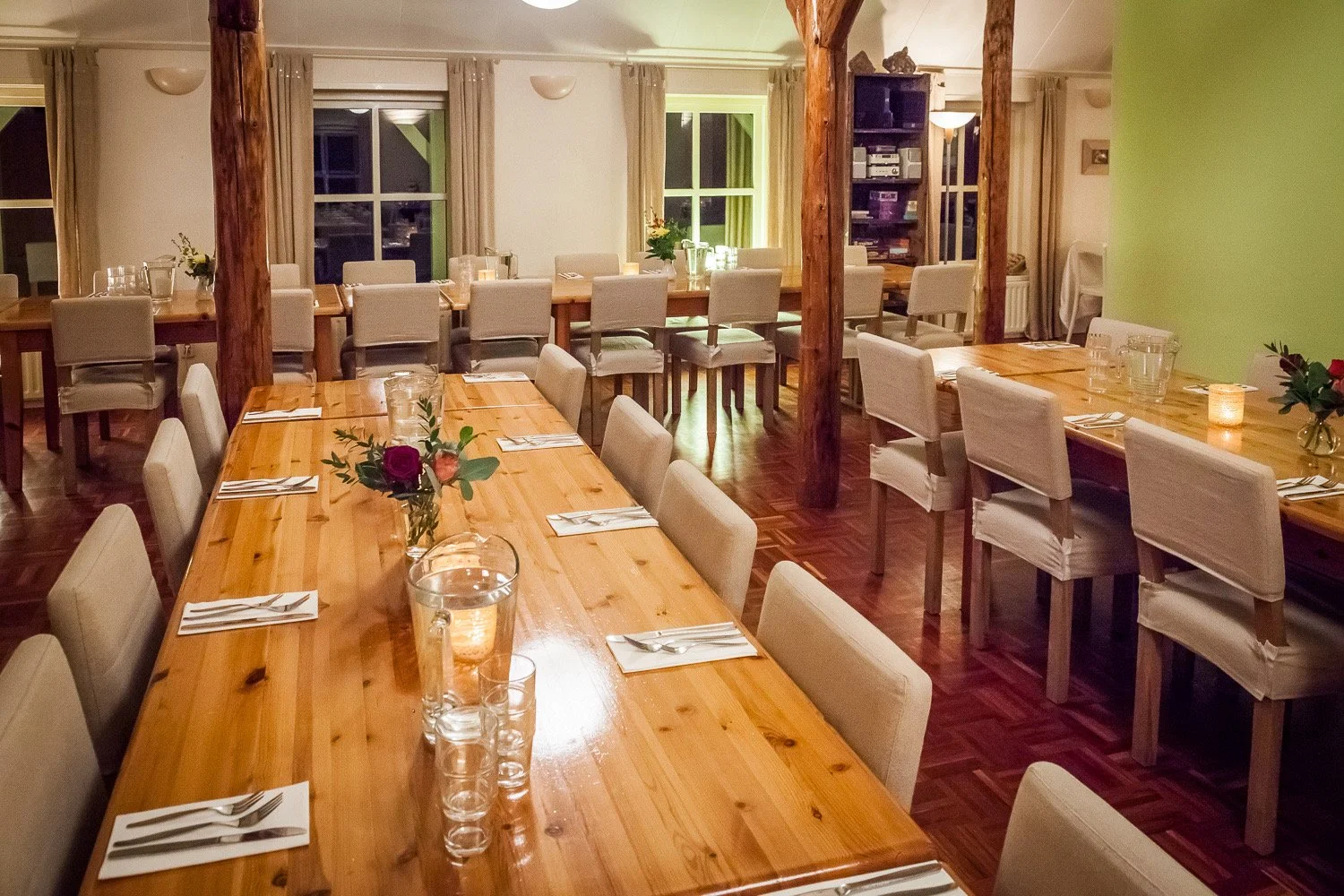 10. Dining room1.jpg