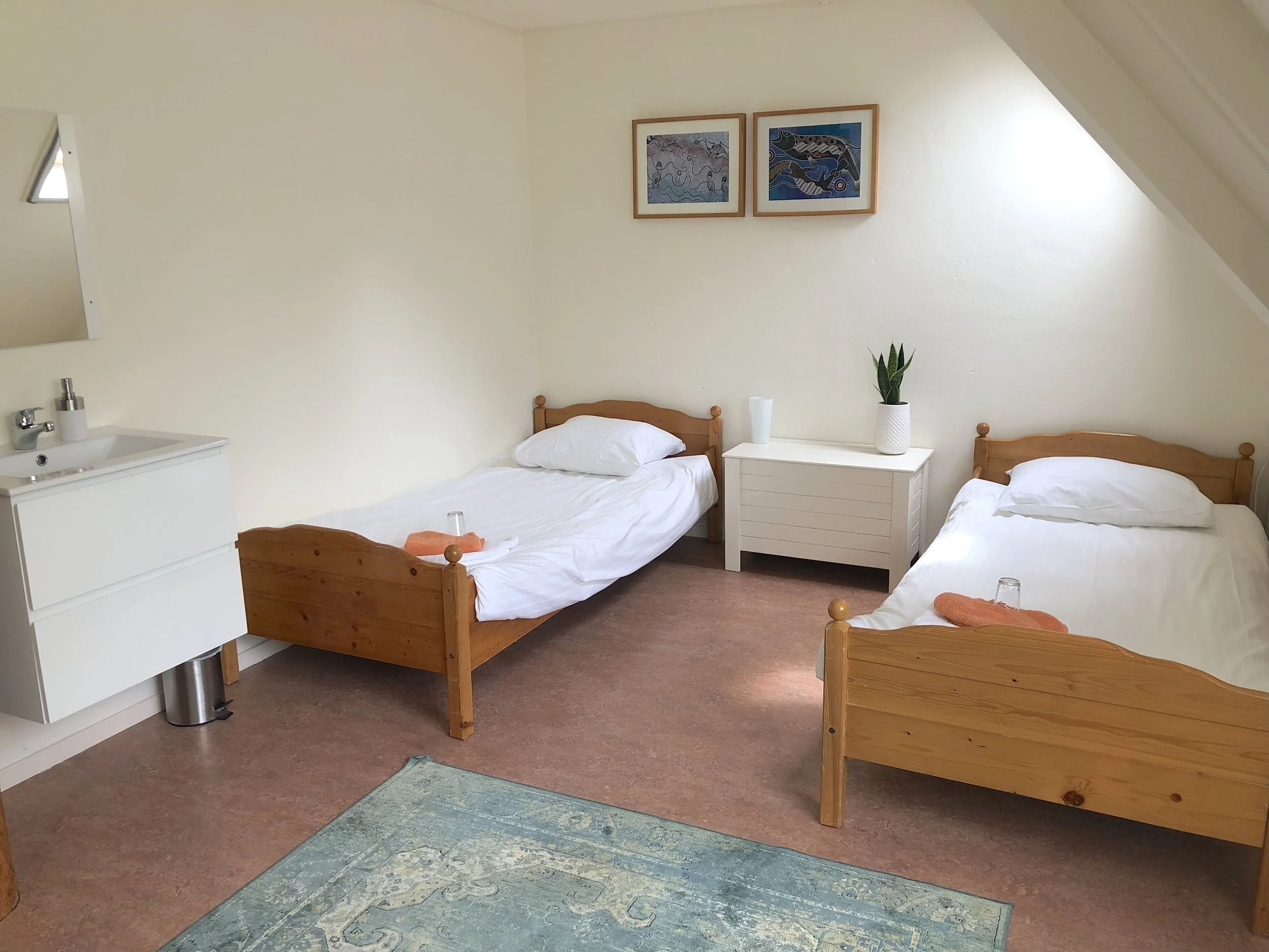 Bedroom 4-Peach.jpeg