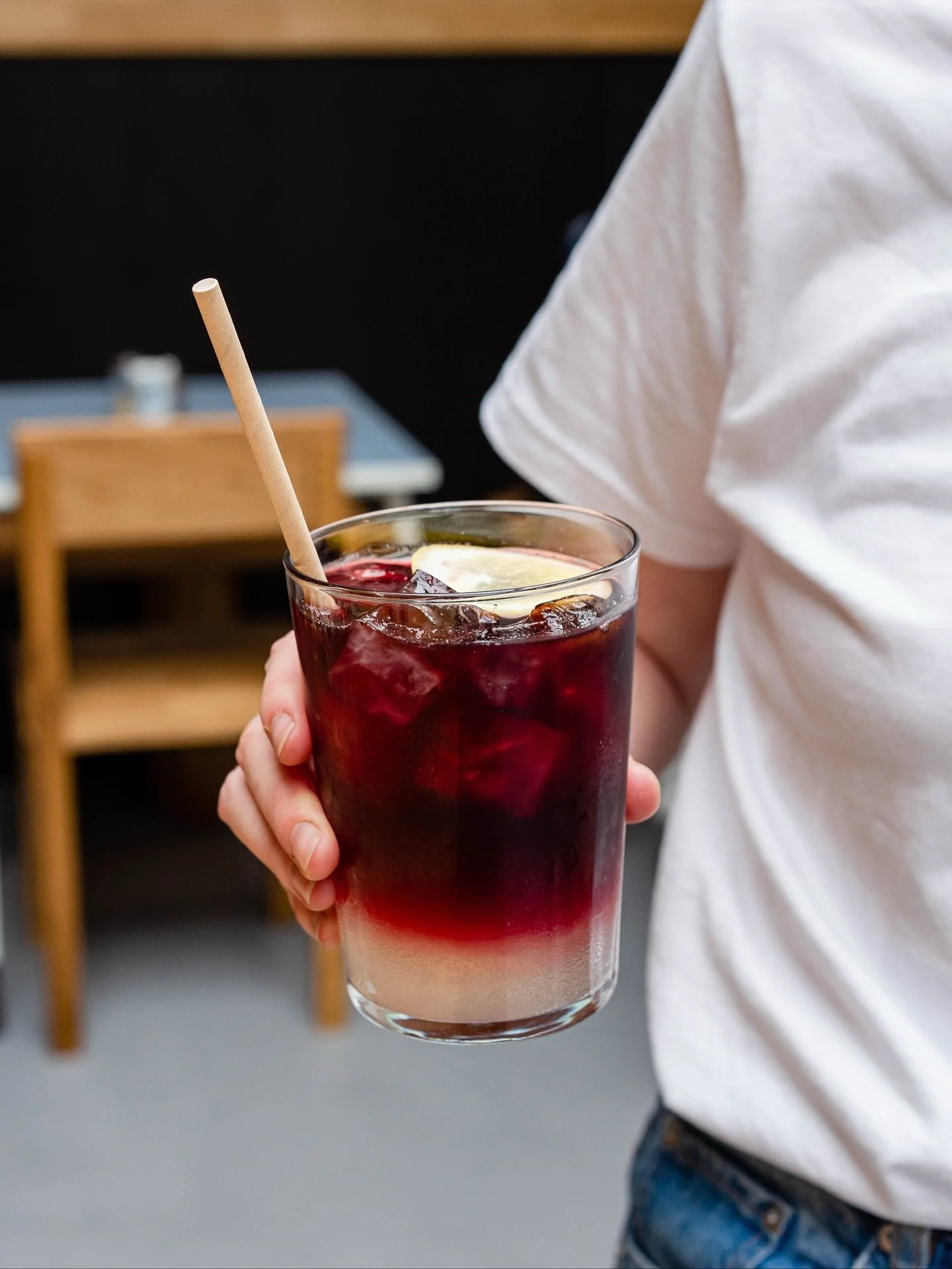 Tinto de verano &amp; juicy quesadillas all year long &mdash; we stay en fuego 🔥

📍Chicago Brussels 
Rue de flandre 45
Kitchen 9-3pm (2:30 weekdays)
Coffee 9-4pm 
-

#brunchbrussels #brusselsbrunch #brunchbruxelles #bruxellesbrunch #alldaybreakfast