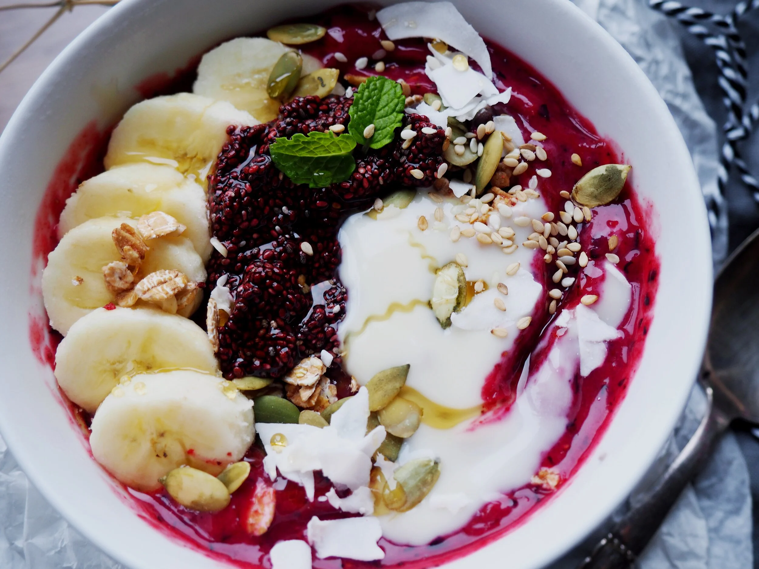 Simple Smoothie Bowl with Homemade Chia Jam