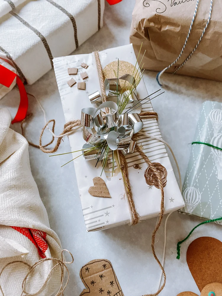 What are Some Christmas Gifts: Unique Ideas to Delight Everyone