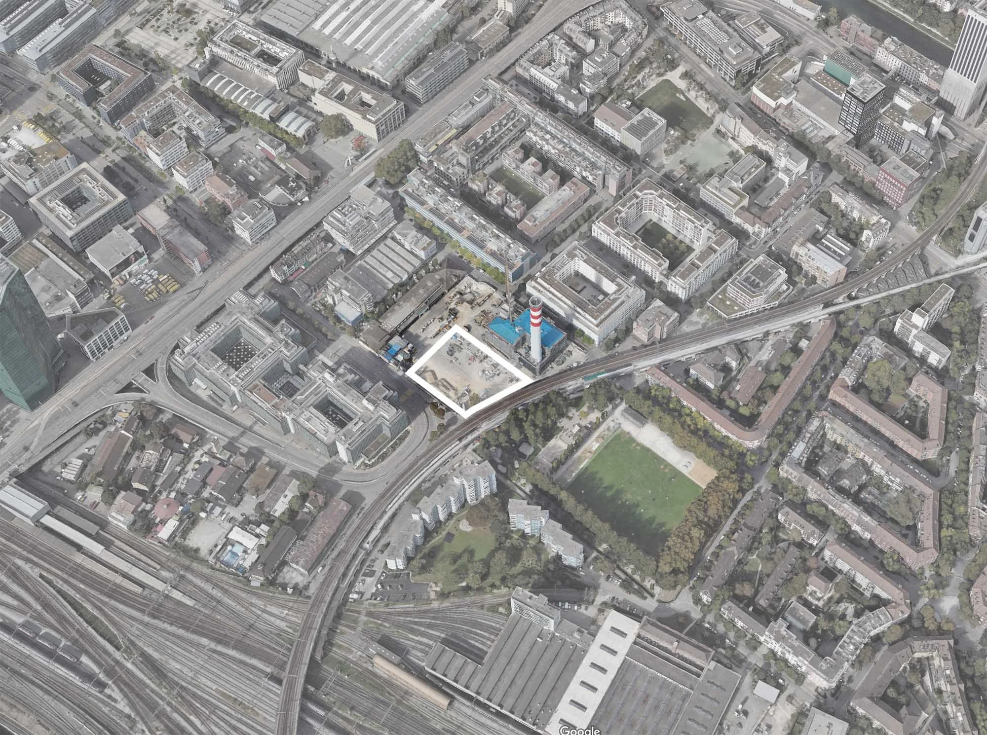 Luftbild und Perimeter (Google Earth)